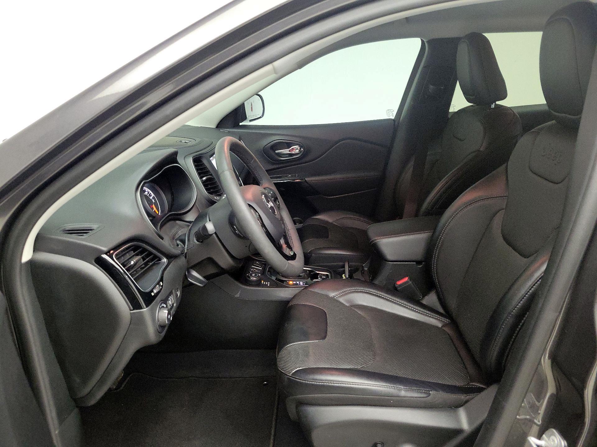 Thumbnail: 2023 Jeep Cherokee - 11