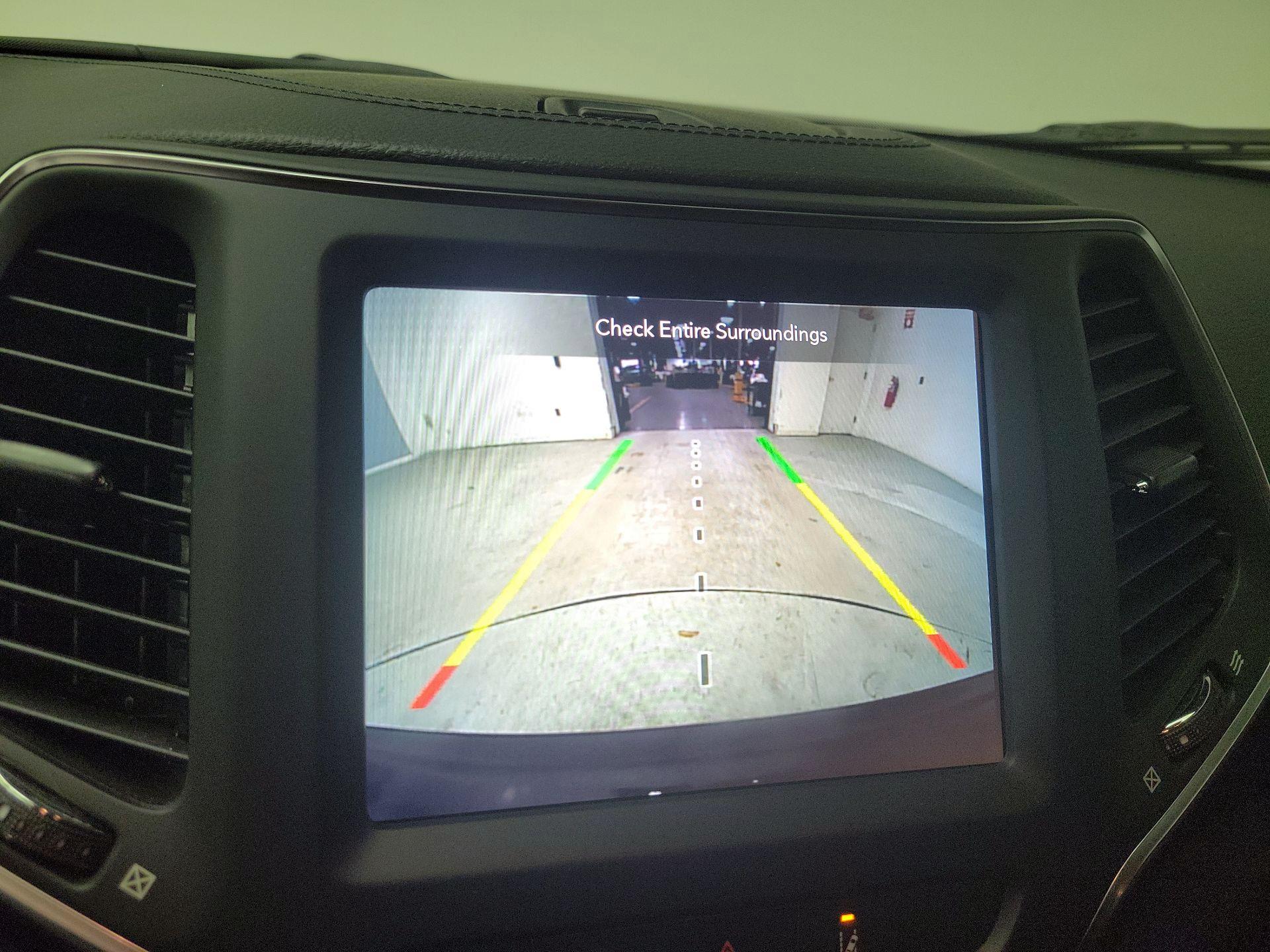 Thumbnail: 2023 Jeep Cherokee - 15