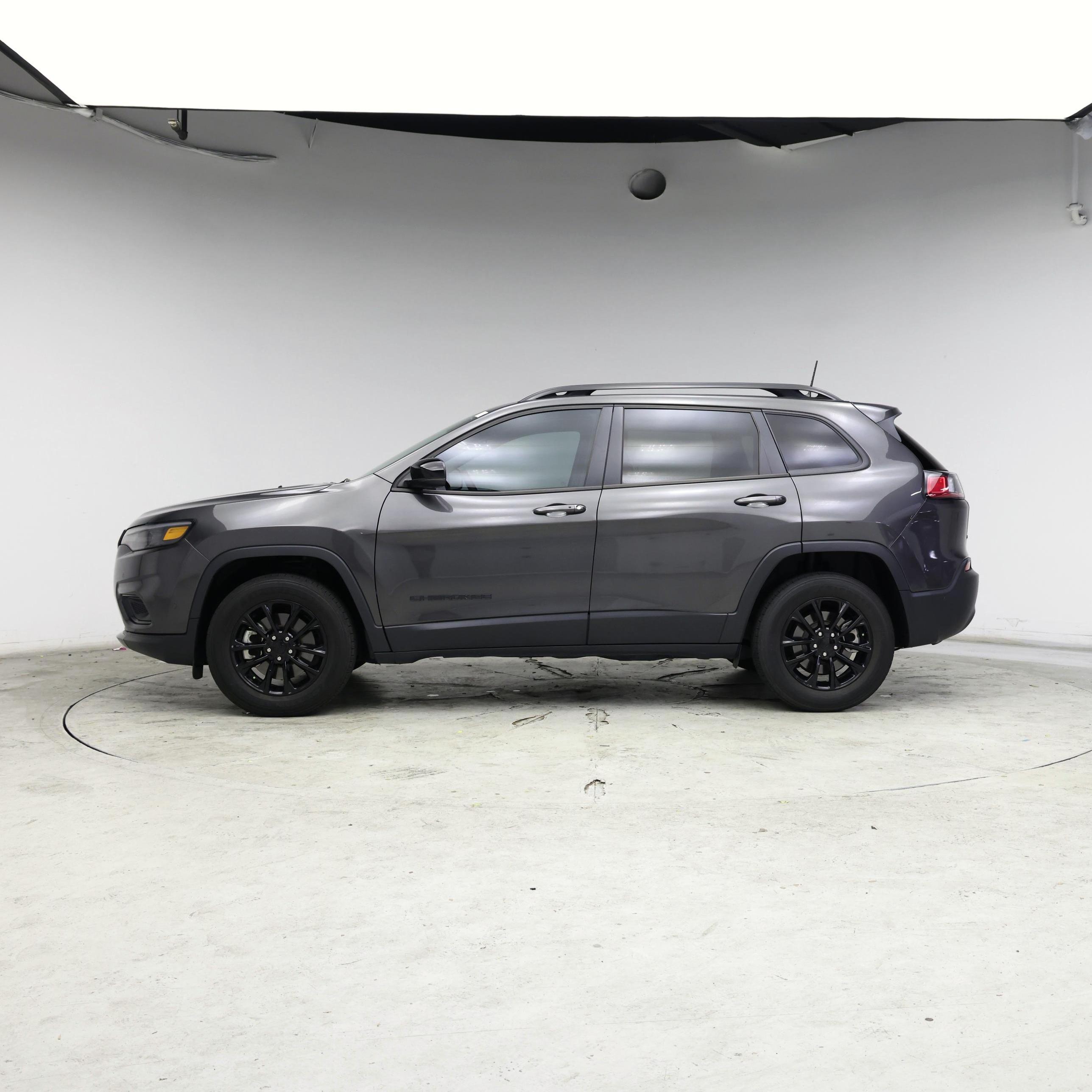 Thumbnail: 2023 Jeep Cherokee - 3