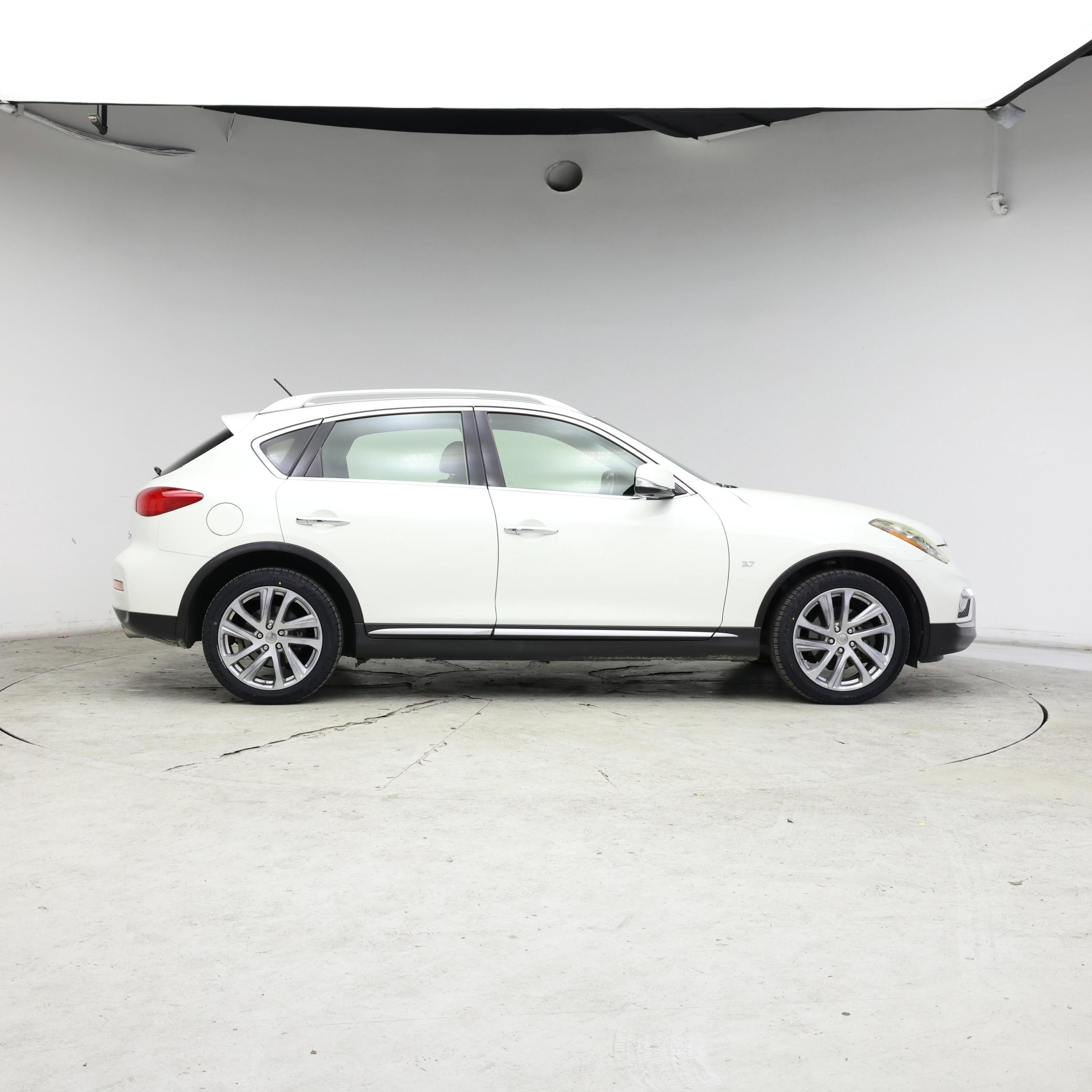 Thumbnail: 2017 INFINITI QX50 - 7