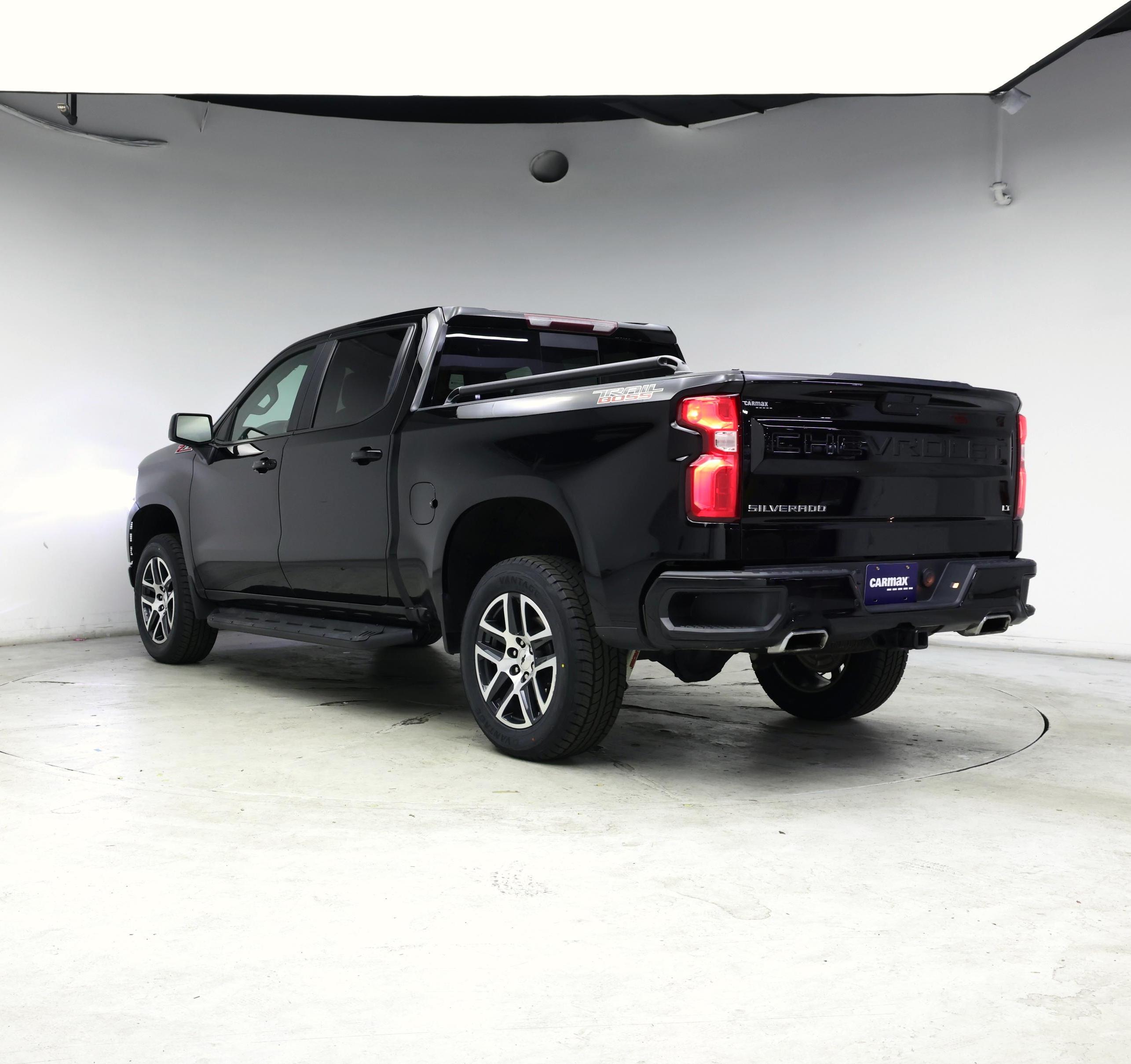 Thumbnail: 2020 Chevrolet Silverado 1500 - 2