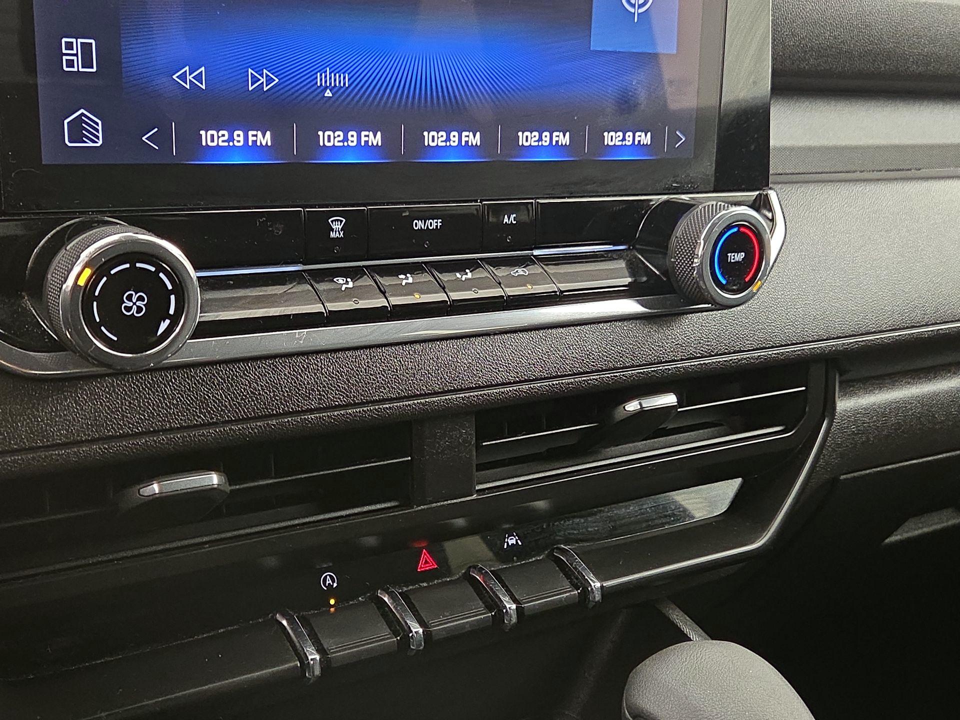 Thumbnail: 2024 Chevrolet Colorado - 15