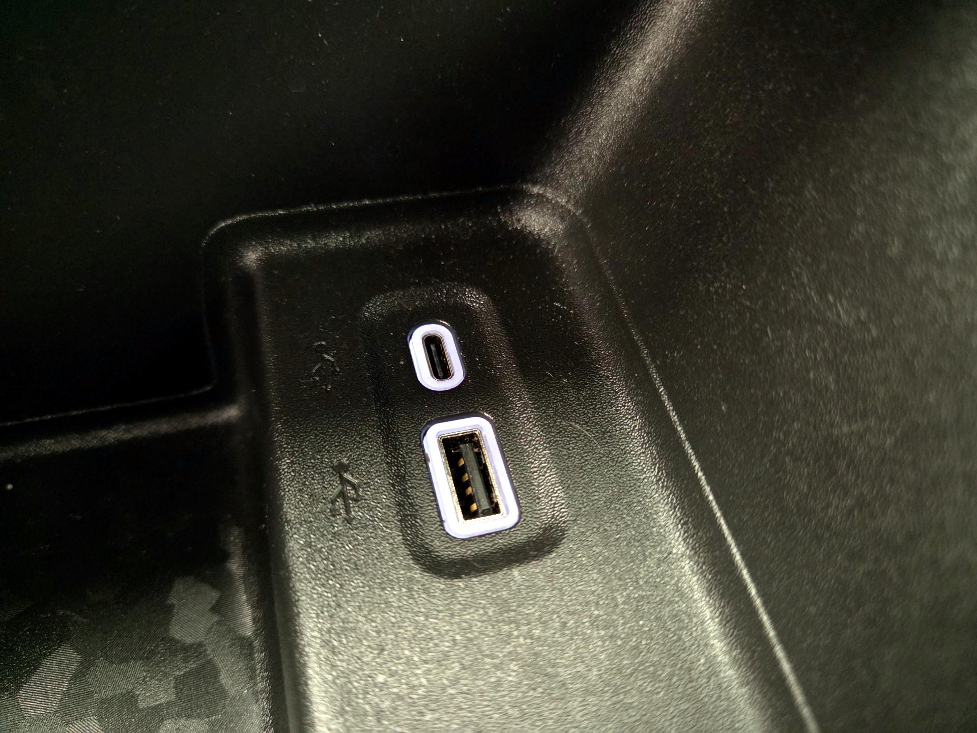 Thumbnail: 2024 Chevrolet Colorado - 17