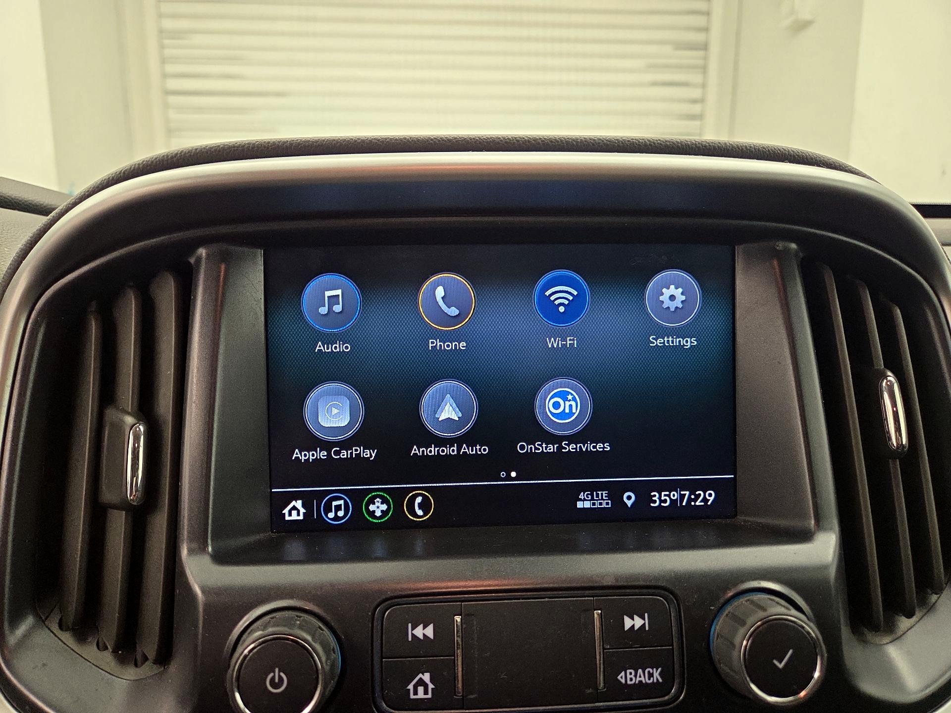 Thumbnail: 2022 Chevrolet Colorado - 14