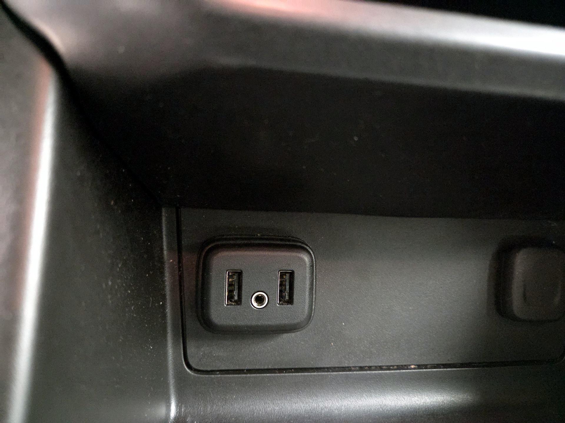 Thumbnail: 2022 Chevrolet Colorado - 17