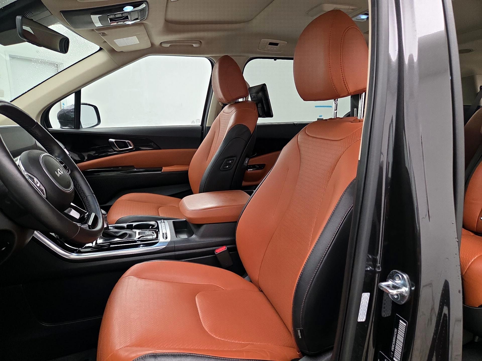 Thumbnail: 2024 Kia Carnival - 11