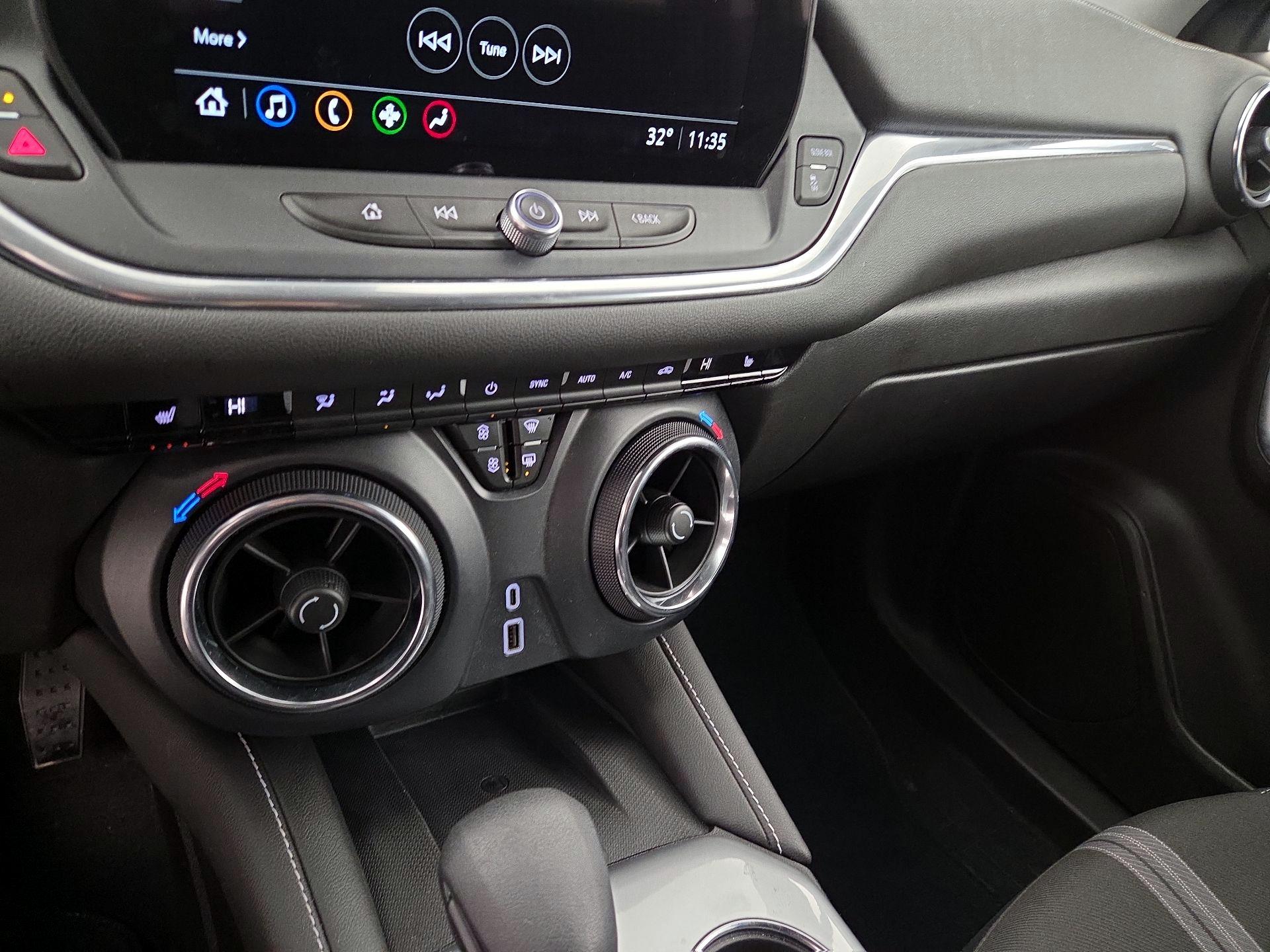 Thumbnail: 2024 Chevrolet Blazer - 16