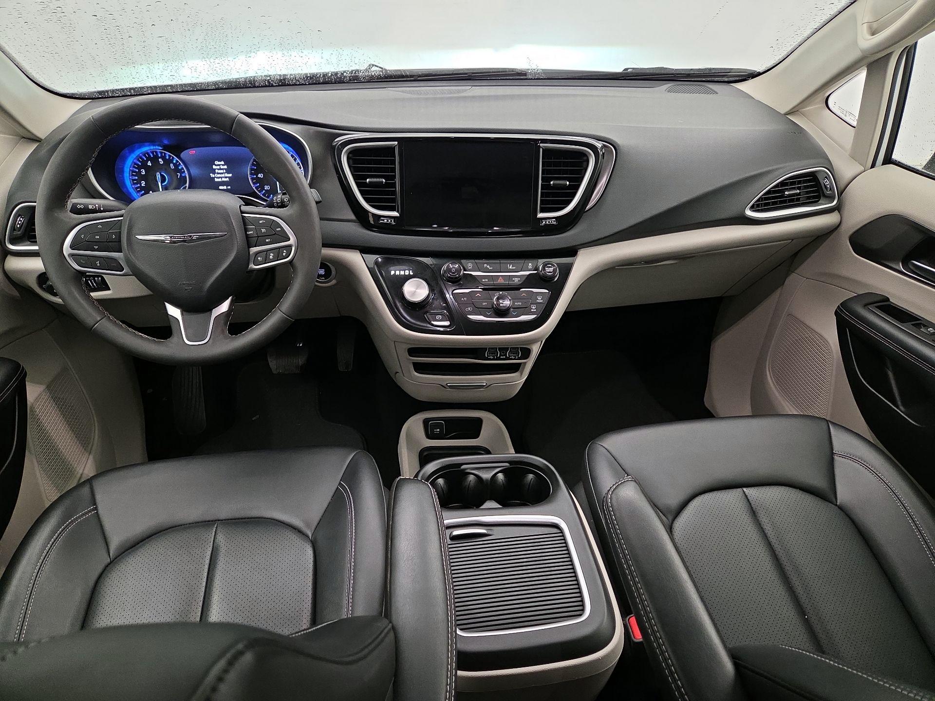 Thumbnail: 2024 Chrysler Pacifica - 9
