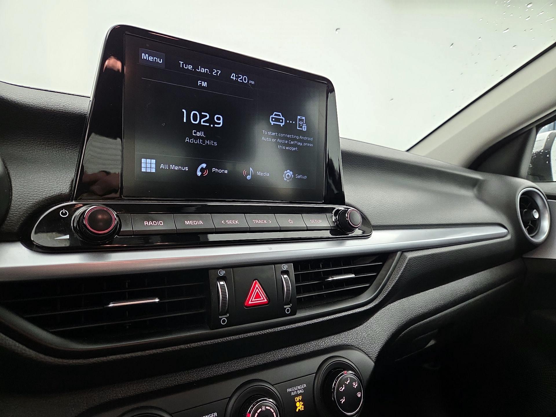 Thumbnail: 2023 Kia Forte - 15