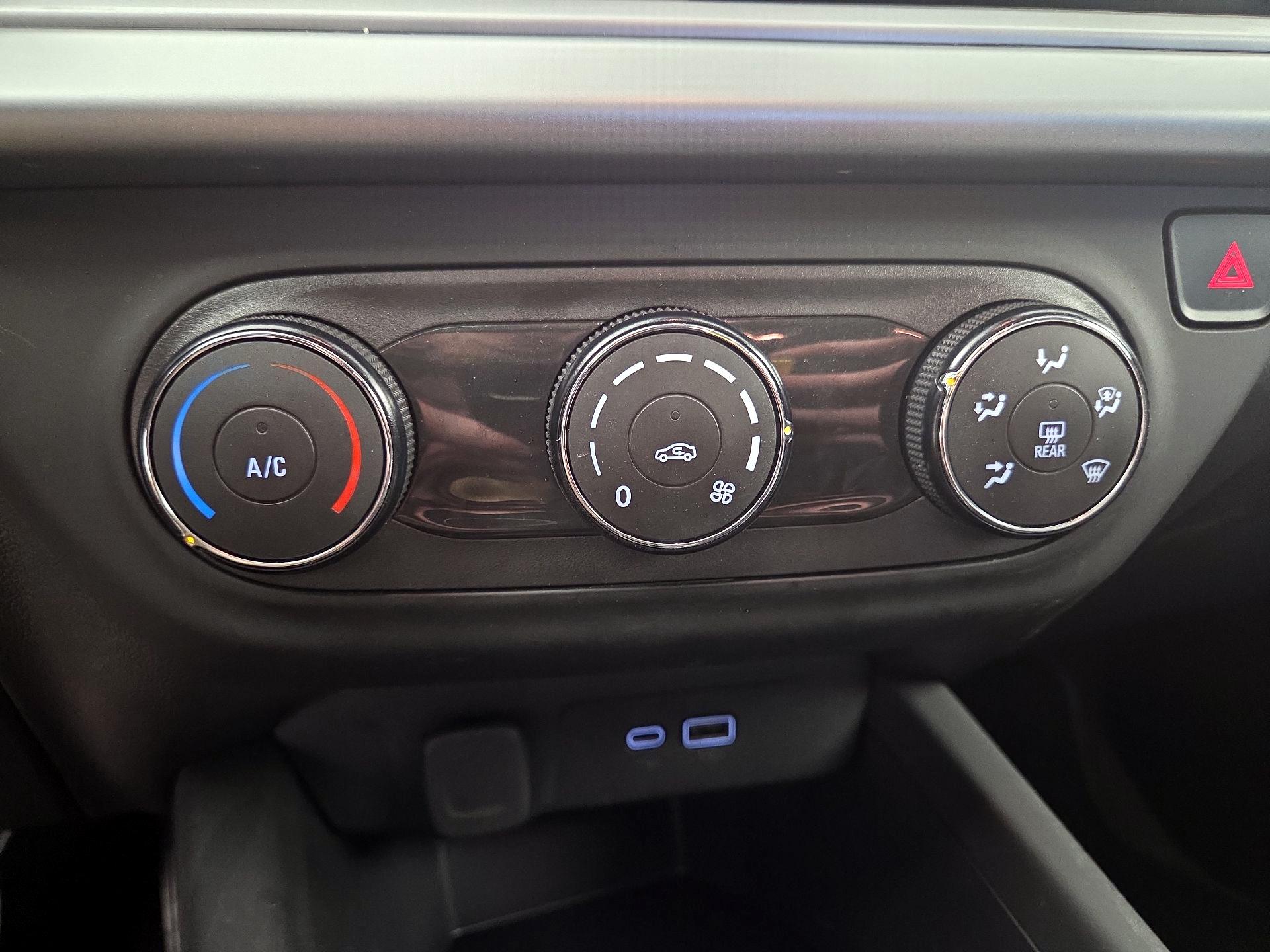 Thumbnail: 2024 Chevrolet Trax - 16