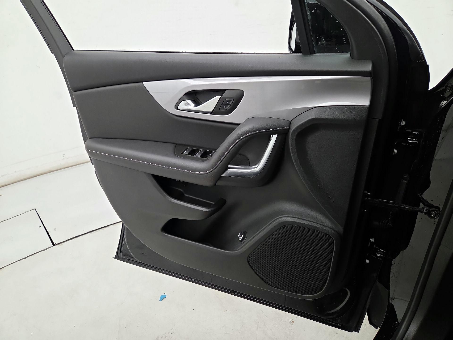 Thumbnail: 2024 Chevrolet Blazer - 12