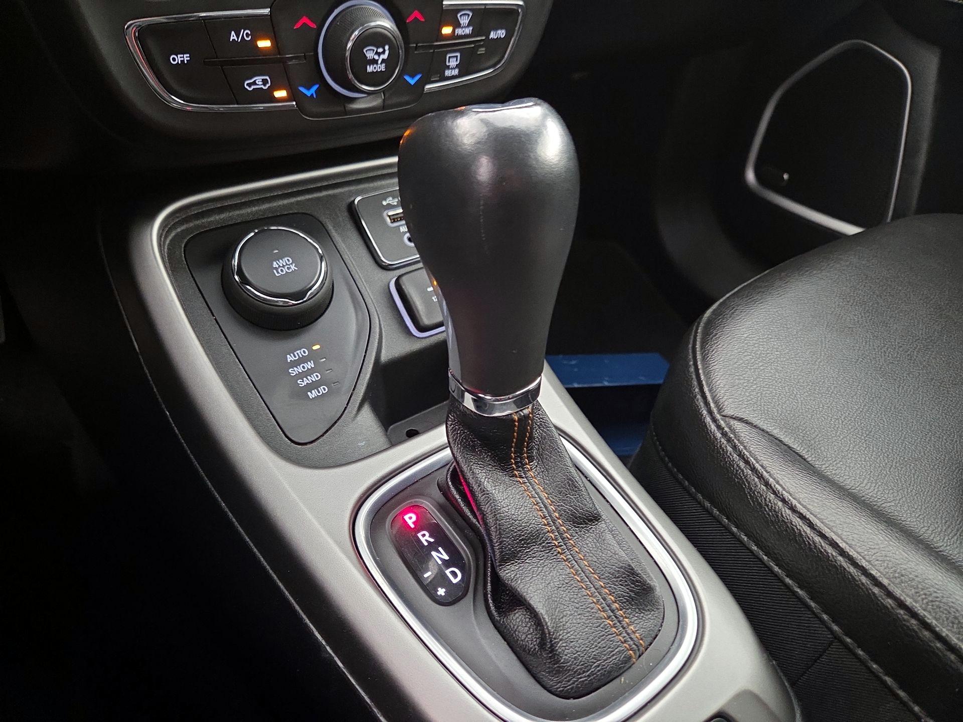 Thumbnail: 2021 Jeep Compass - 17