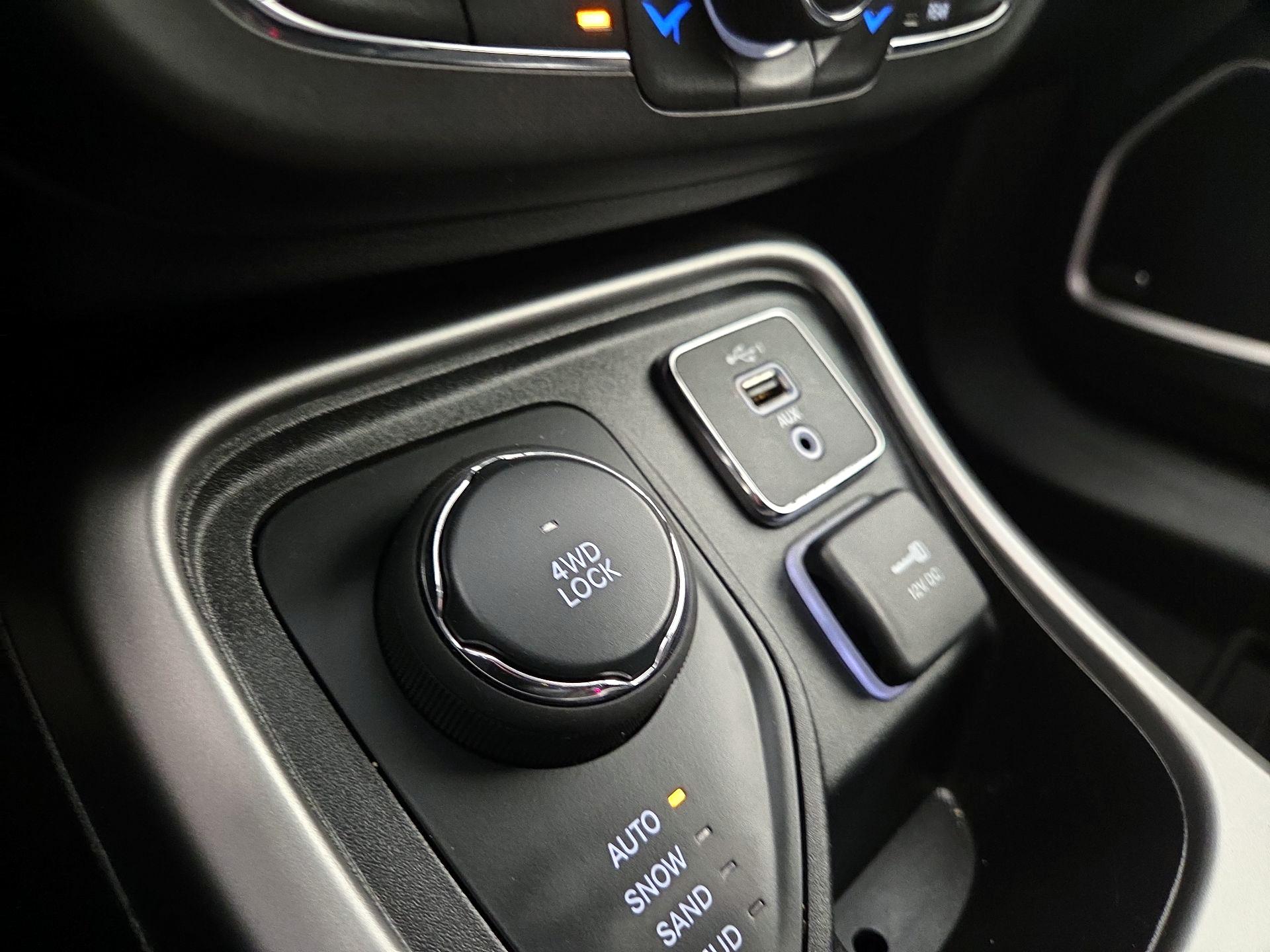 Thumbnail: 2021 Jeep Compass - 18