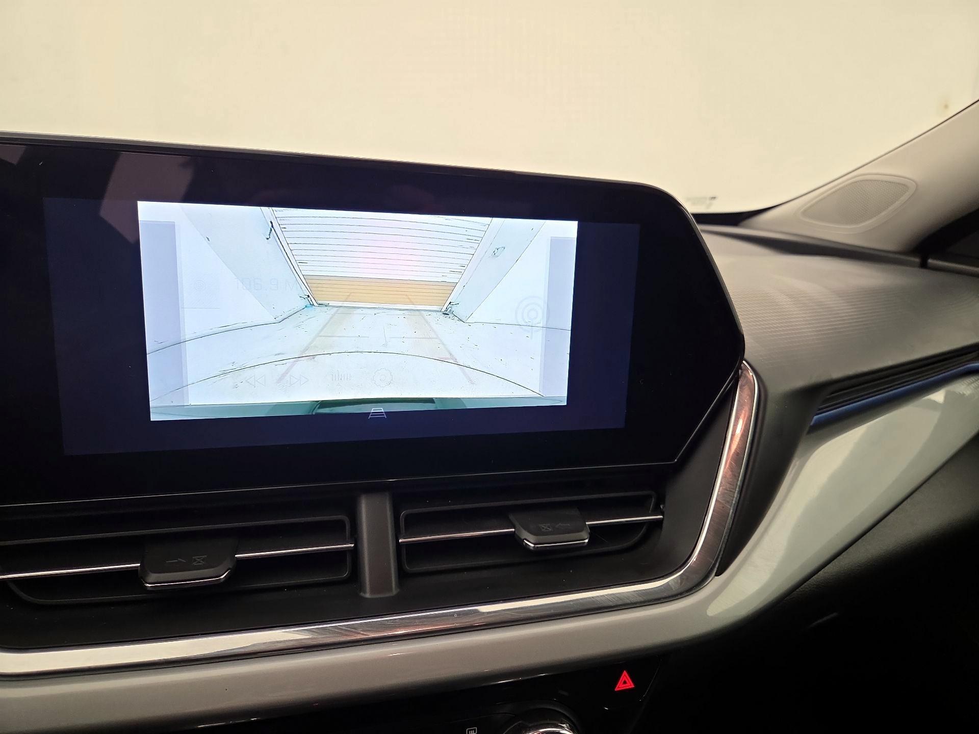 Thumbnail: 2025 Chevrolet Trax - 13