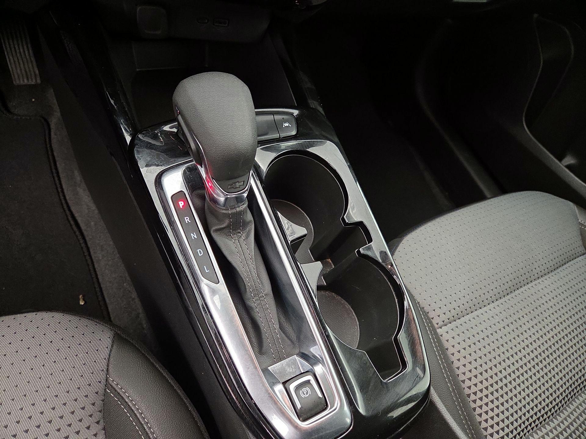 Thumbnail: 2025 Chevrolet Trax - 16