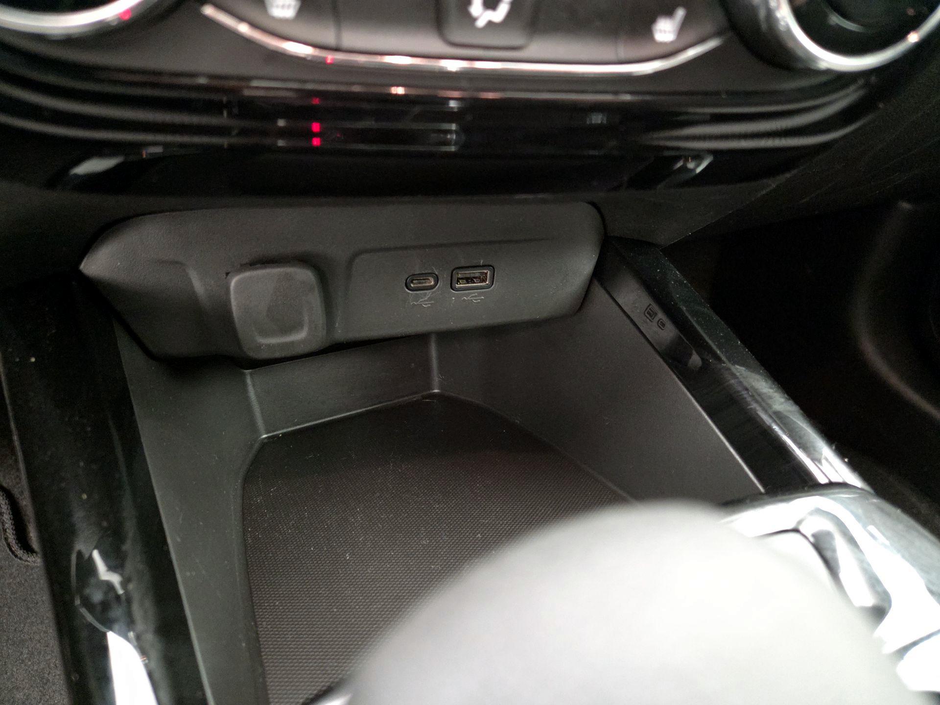 Thumbnail: 2025 Chevrolet Trax - 17