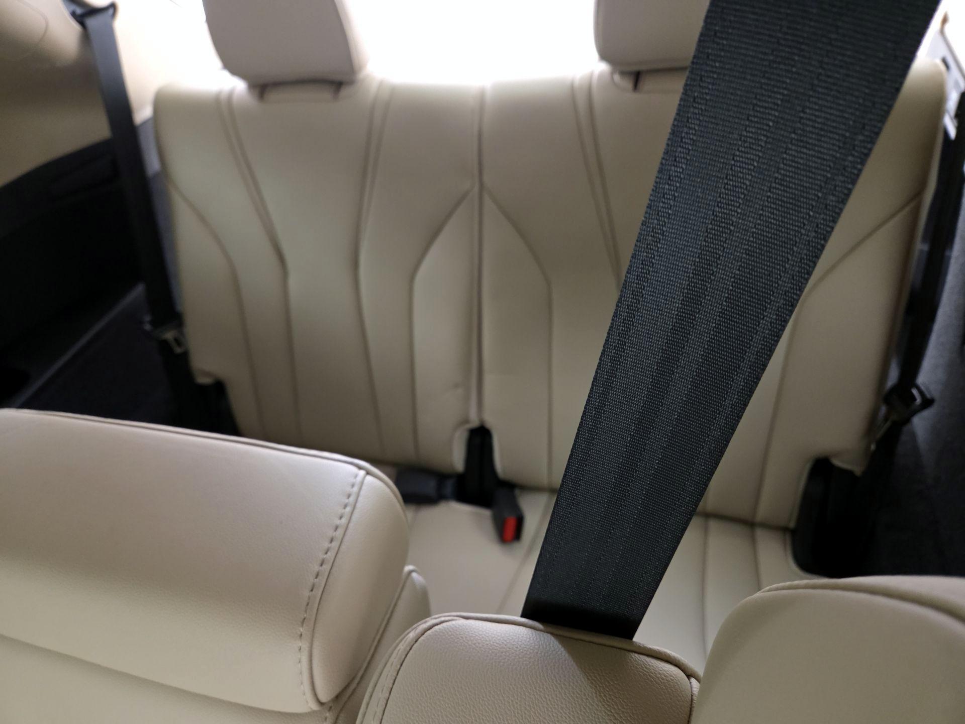 Thumbnail: 2023 Acura MDX - 19