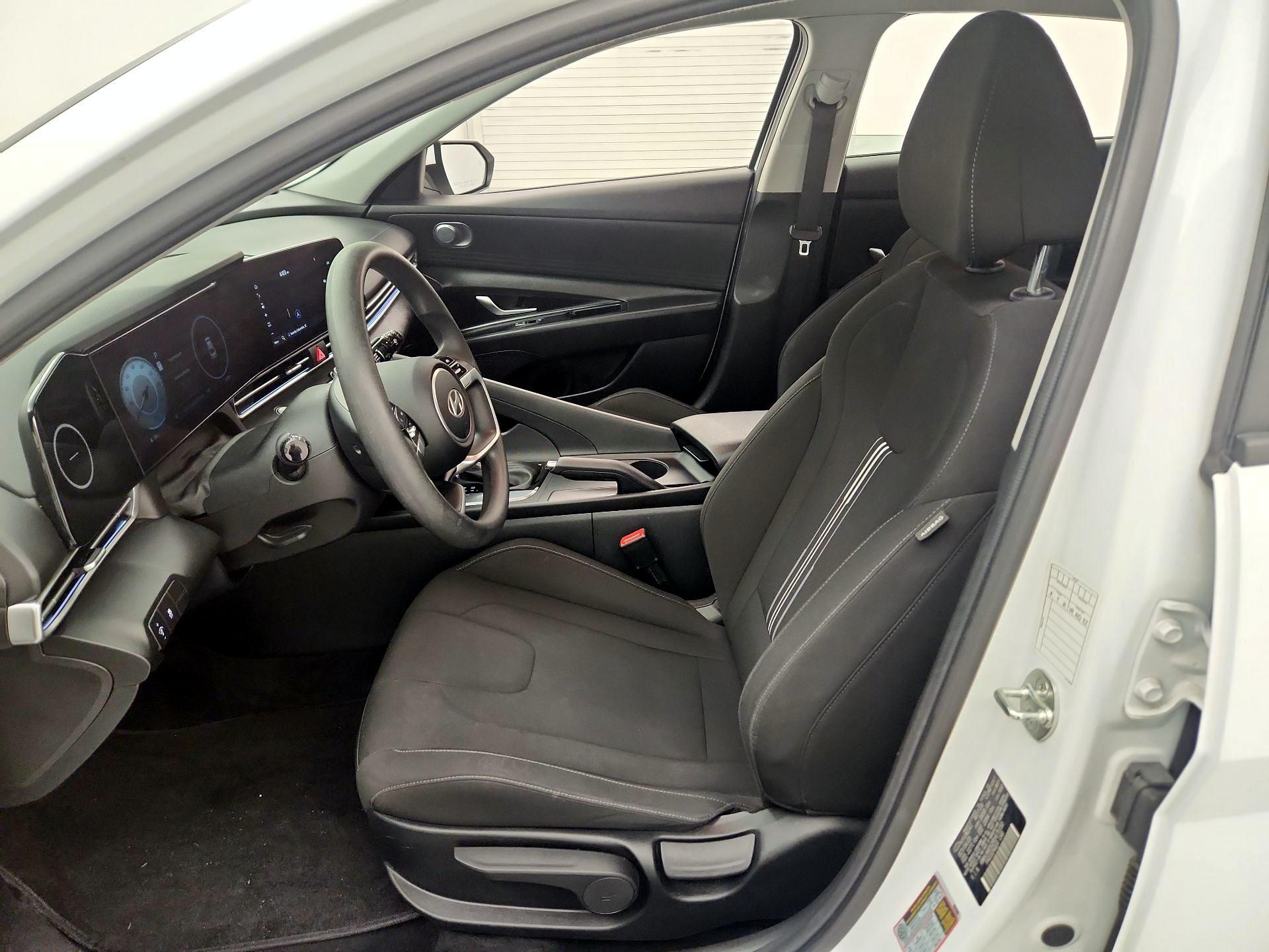 Thumbnail: 2024 Hyundai Elantra - 11