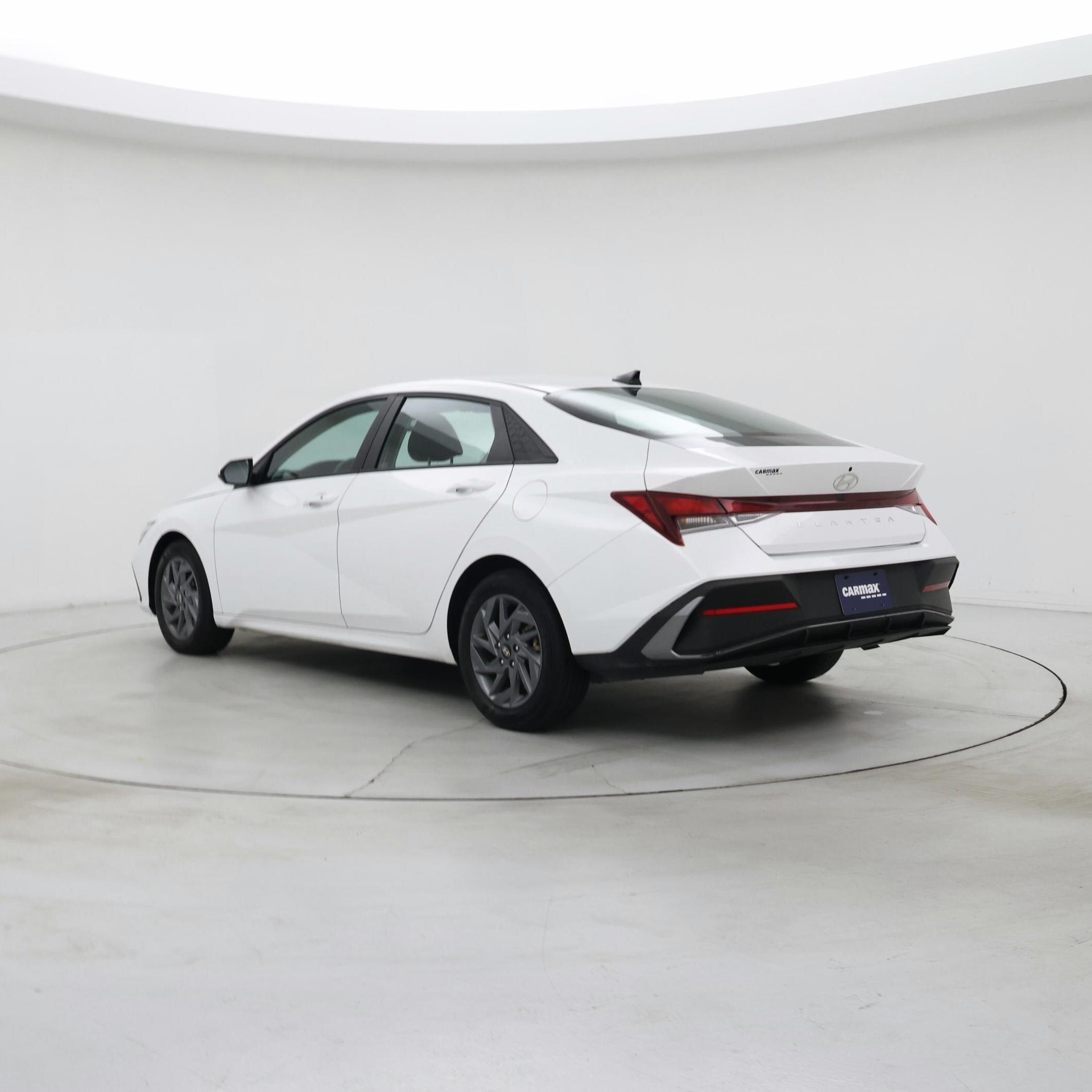 Thumbnail: 2024 Hyundai Elantra - 2