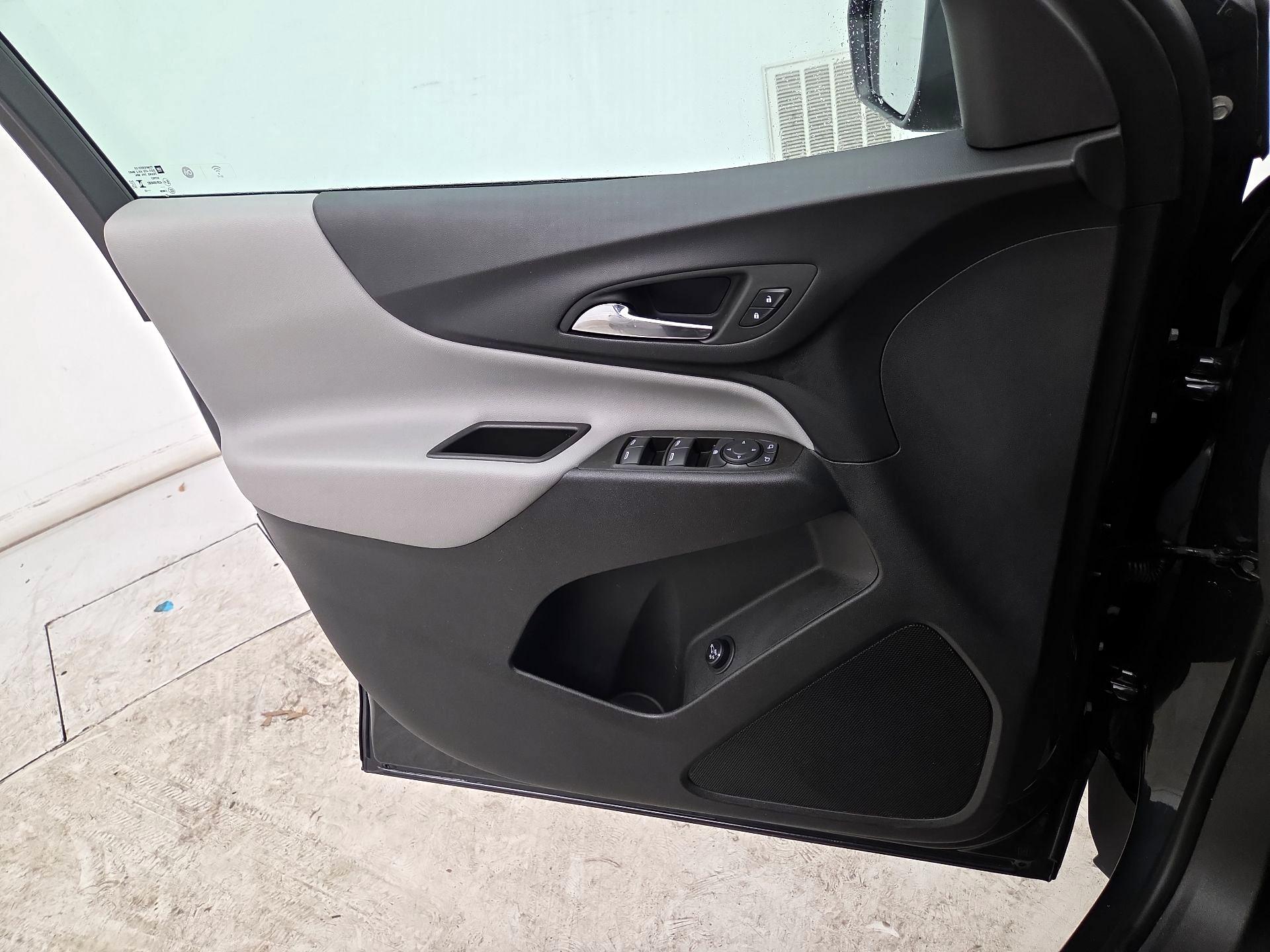 Thumbnail: 2023 Chevrolet Equinox - 12