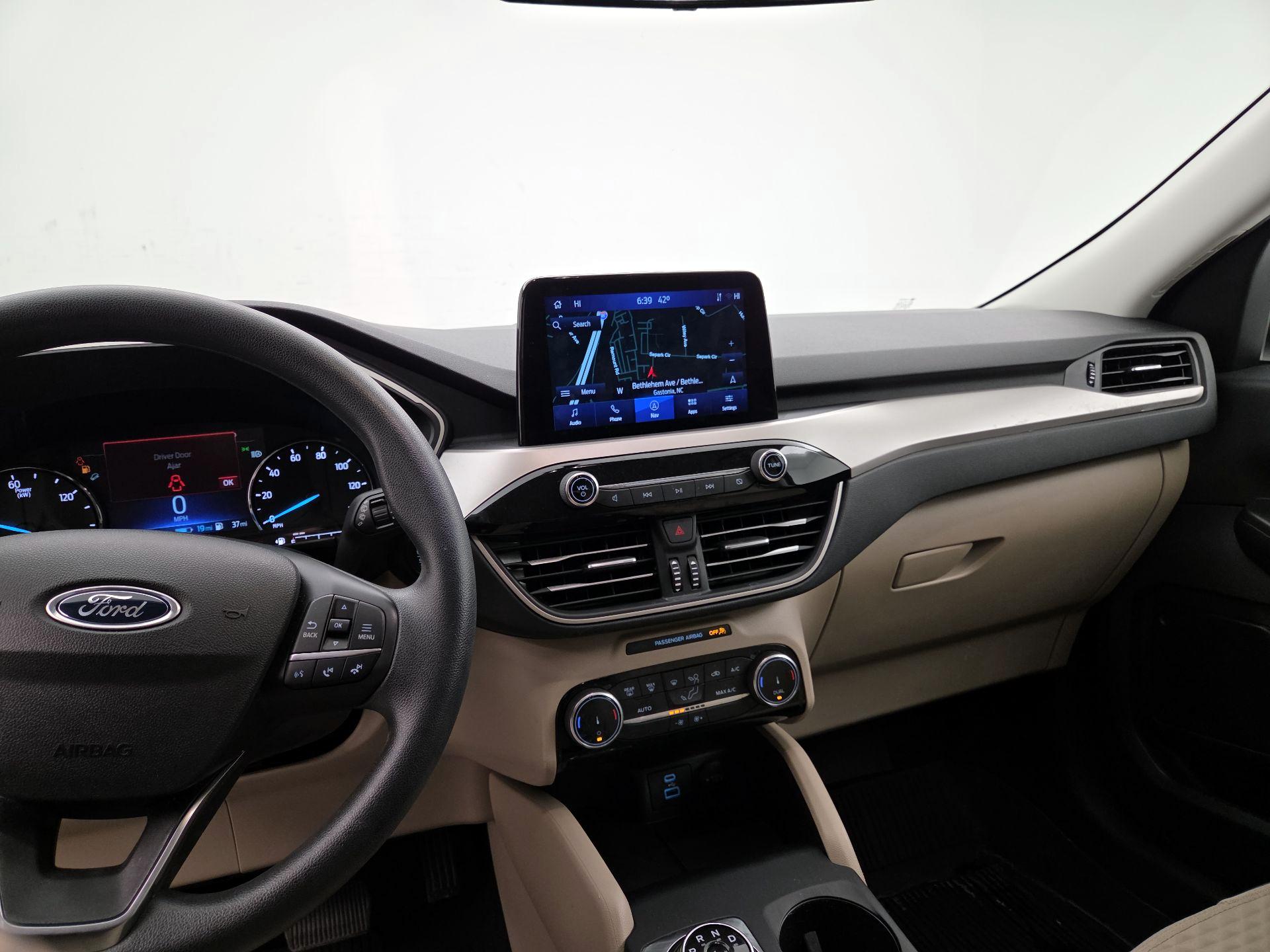 Thumbnail: 2022 Ford Escape - 9