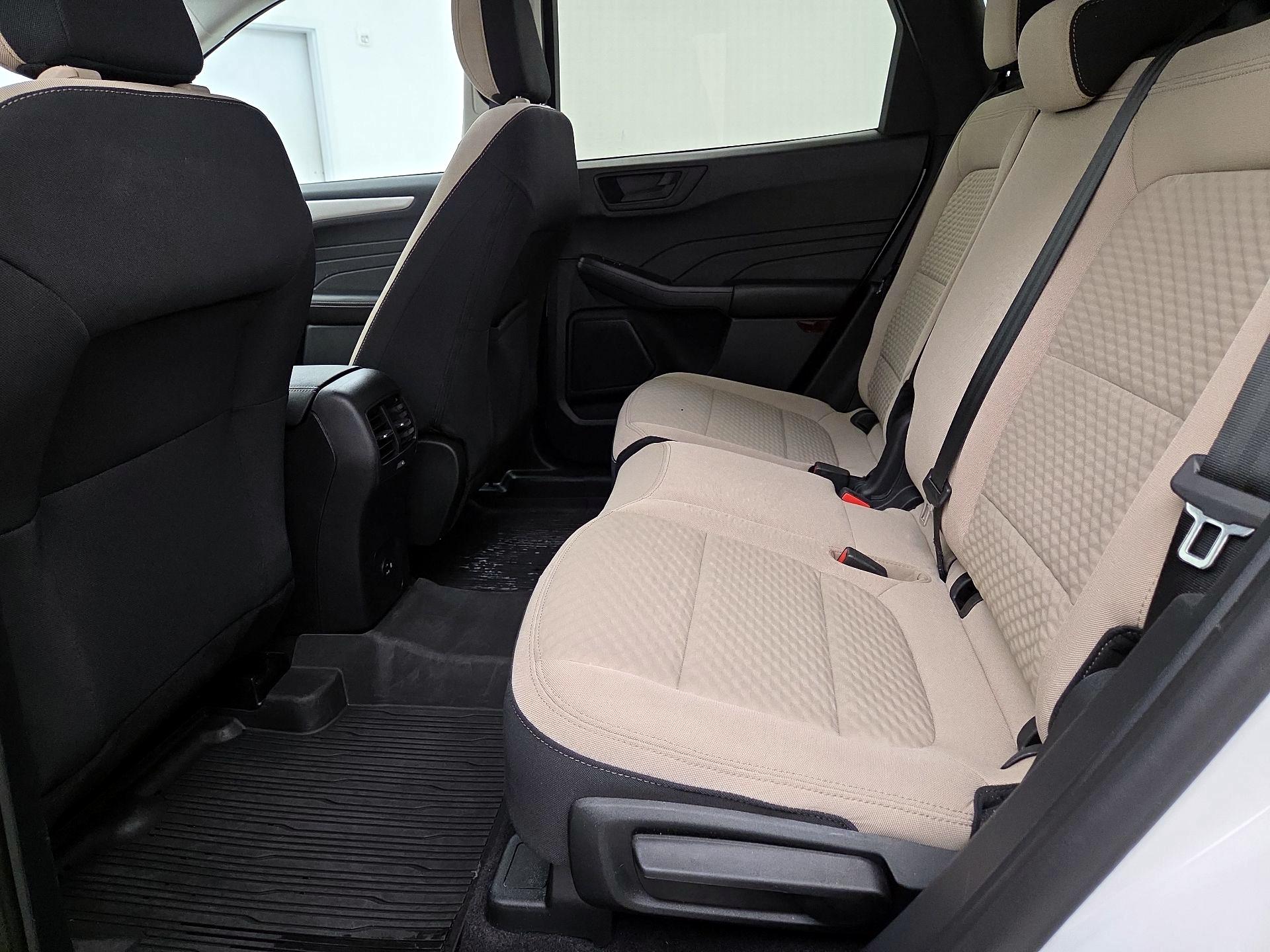 Thumbnail: 2022 Ford Escape - 20