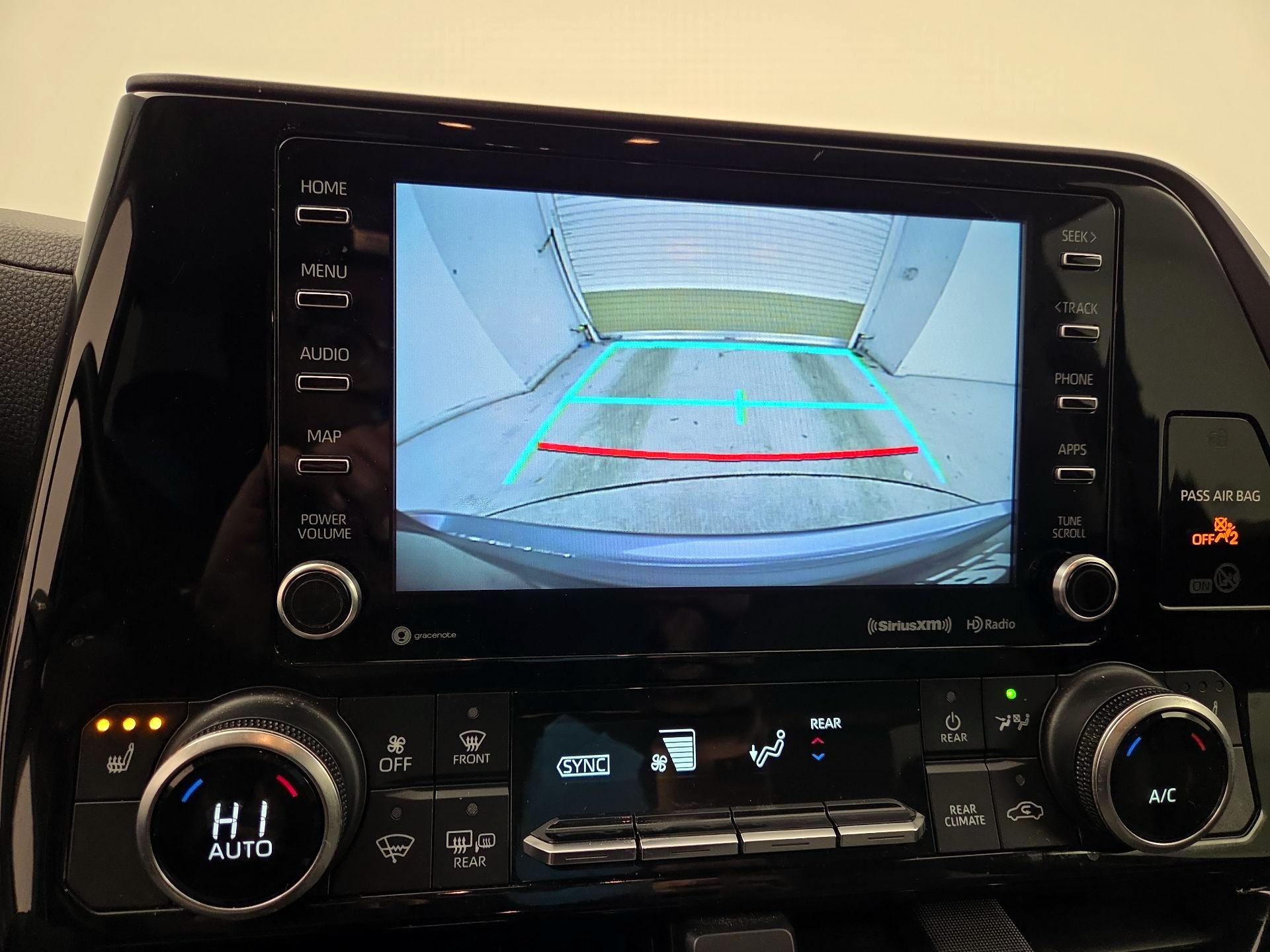 Thumbnail: 2021 Toyota Highlander - 14