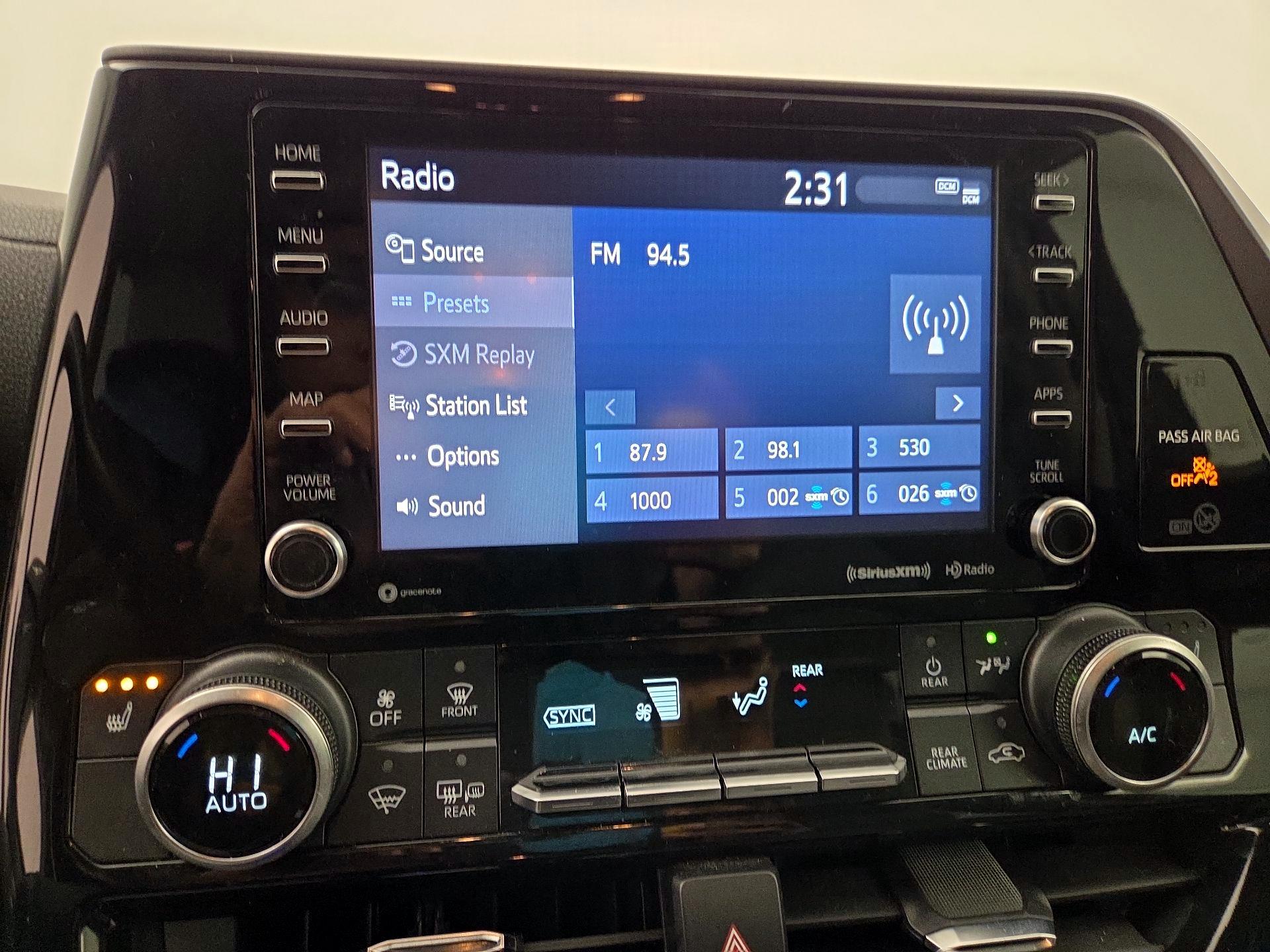 Thumbnail: 2021 Toyota Highlander - 15