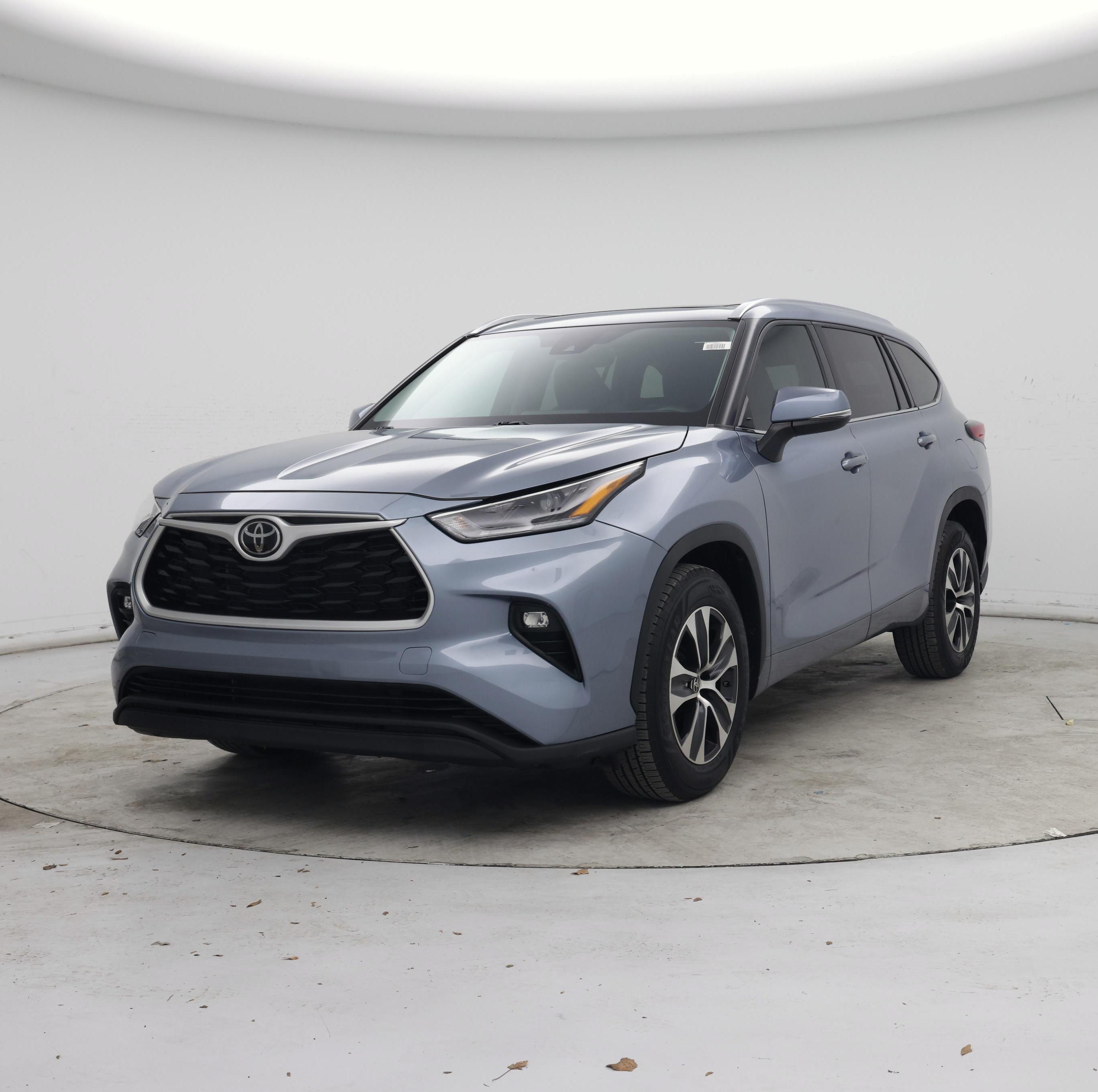 Thumbnail: 2021 Toyota Highlander - 4