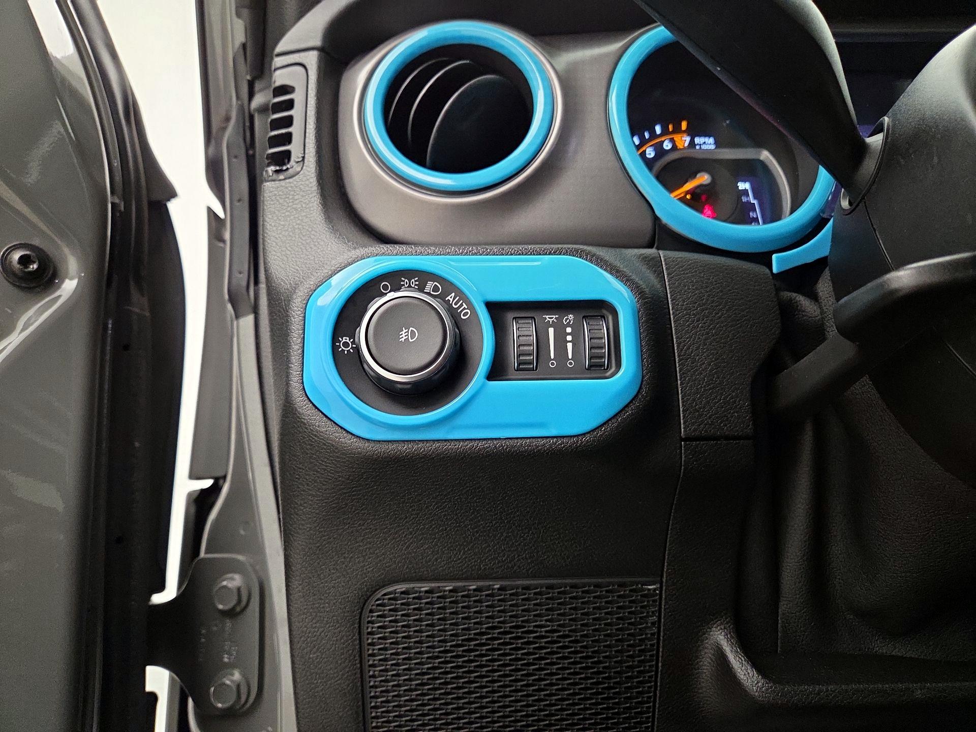 Thumbnail: 2021 Jeep Wrangler - 13