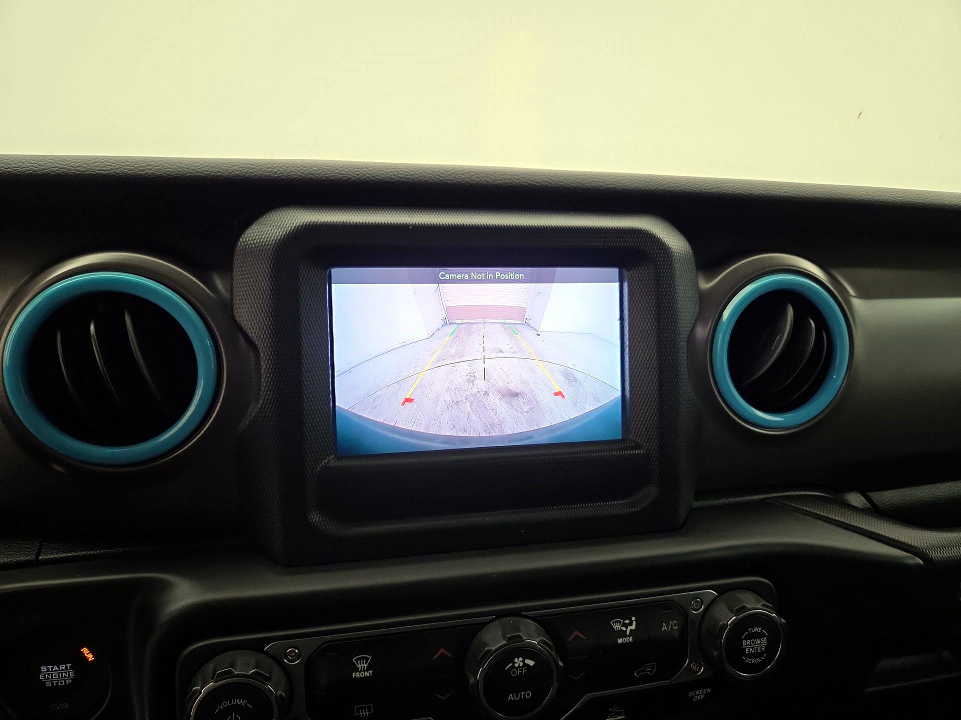 Thumbnail: 2021 Jeep Wrangler - 14