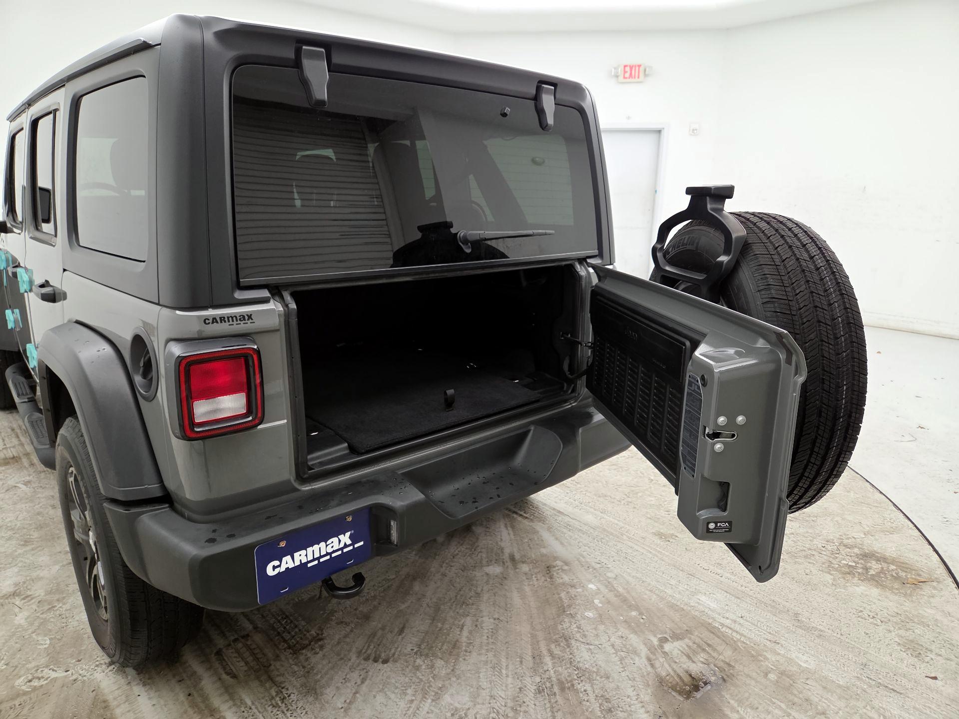 Thumbnail: 2021 Jeep Wrangler - 20