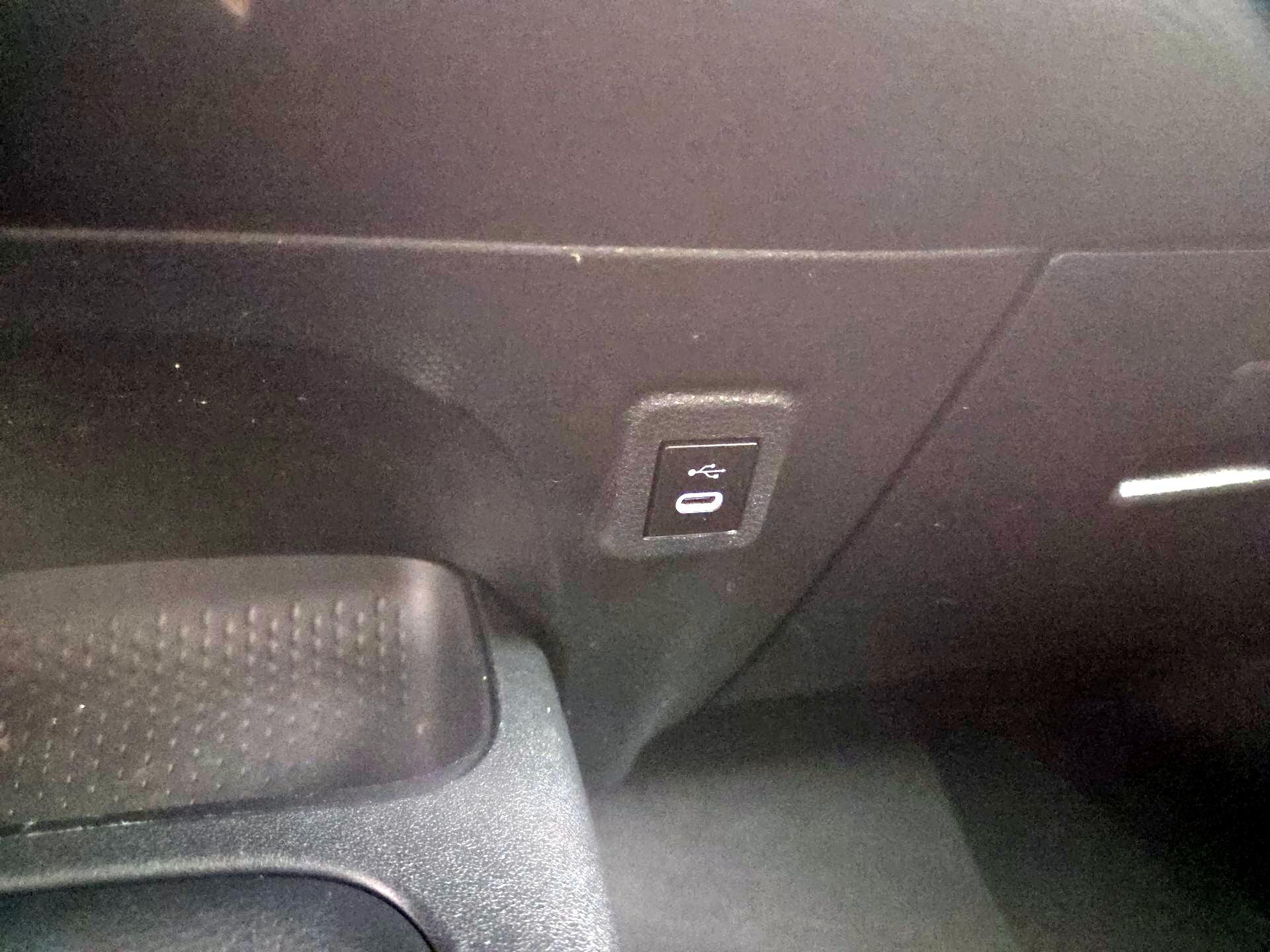 Thumbnail: 2024 Toyota Corolla - 18