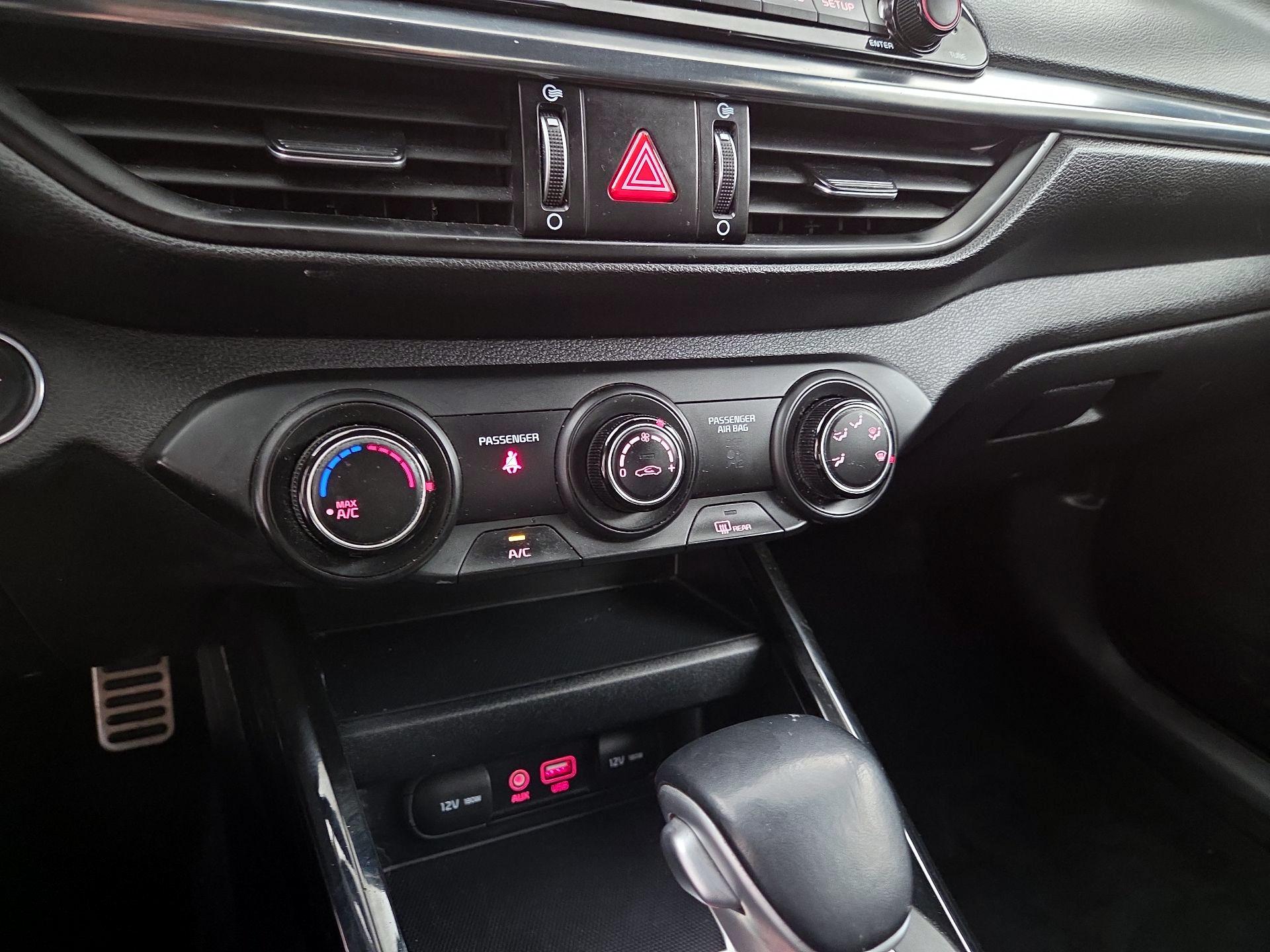 Thumbnail: 2021 Kia Forte - 16