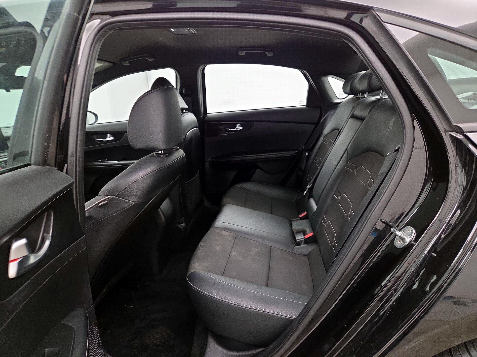 Thumbnail: 2021 Kia Forte - 19