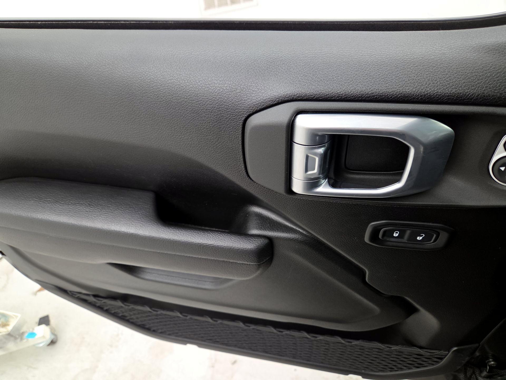 Thumbnail: 2022 Jeep Wrangler - 12