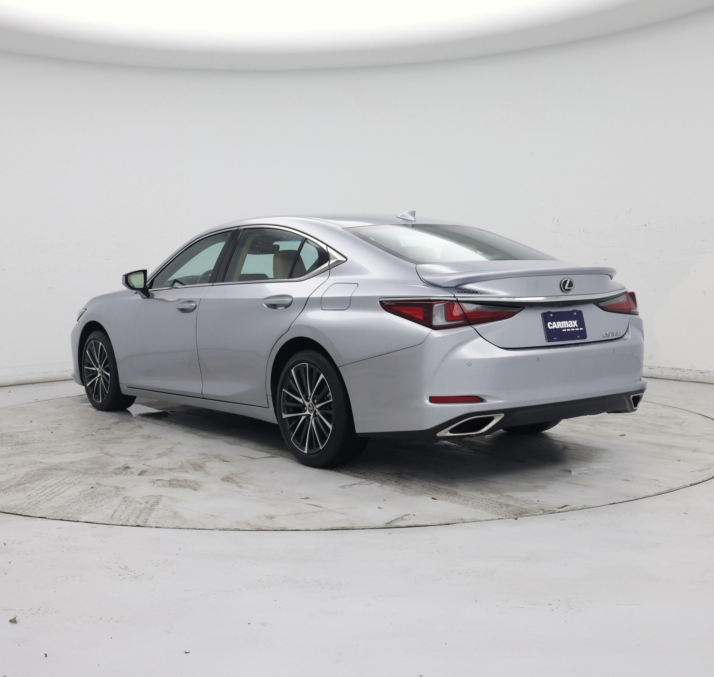Thumbnail: 2022 Lexus ES - 2