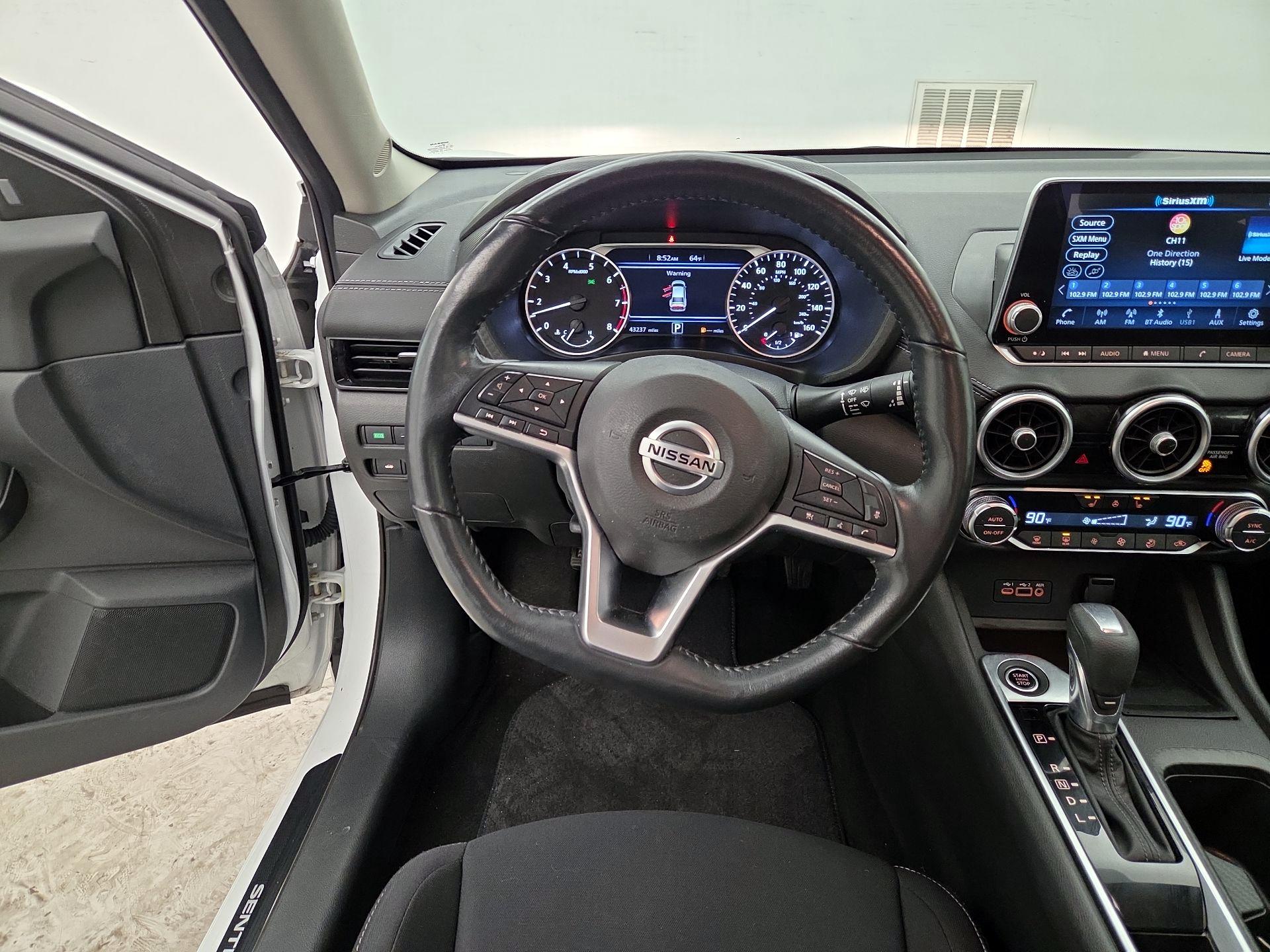 Thumbnail: 2022 Nissan Sentra - 10