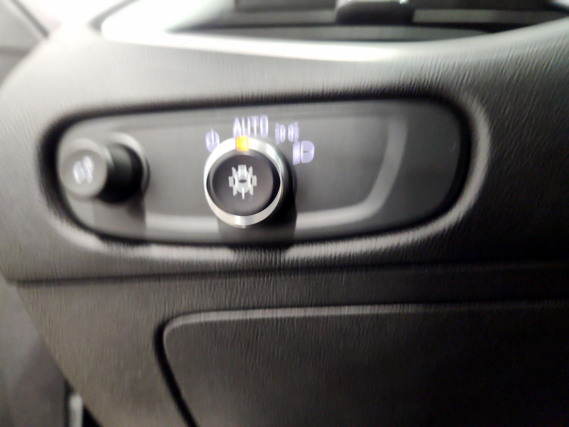 Thumbnail: 2022 Chevrolet Malibu - 13