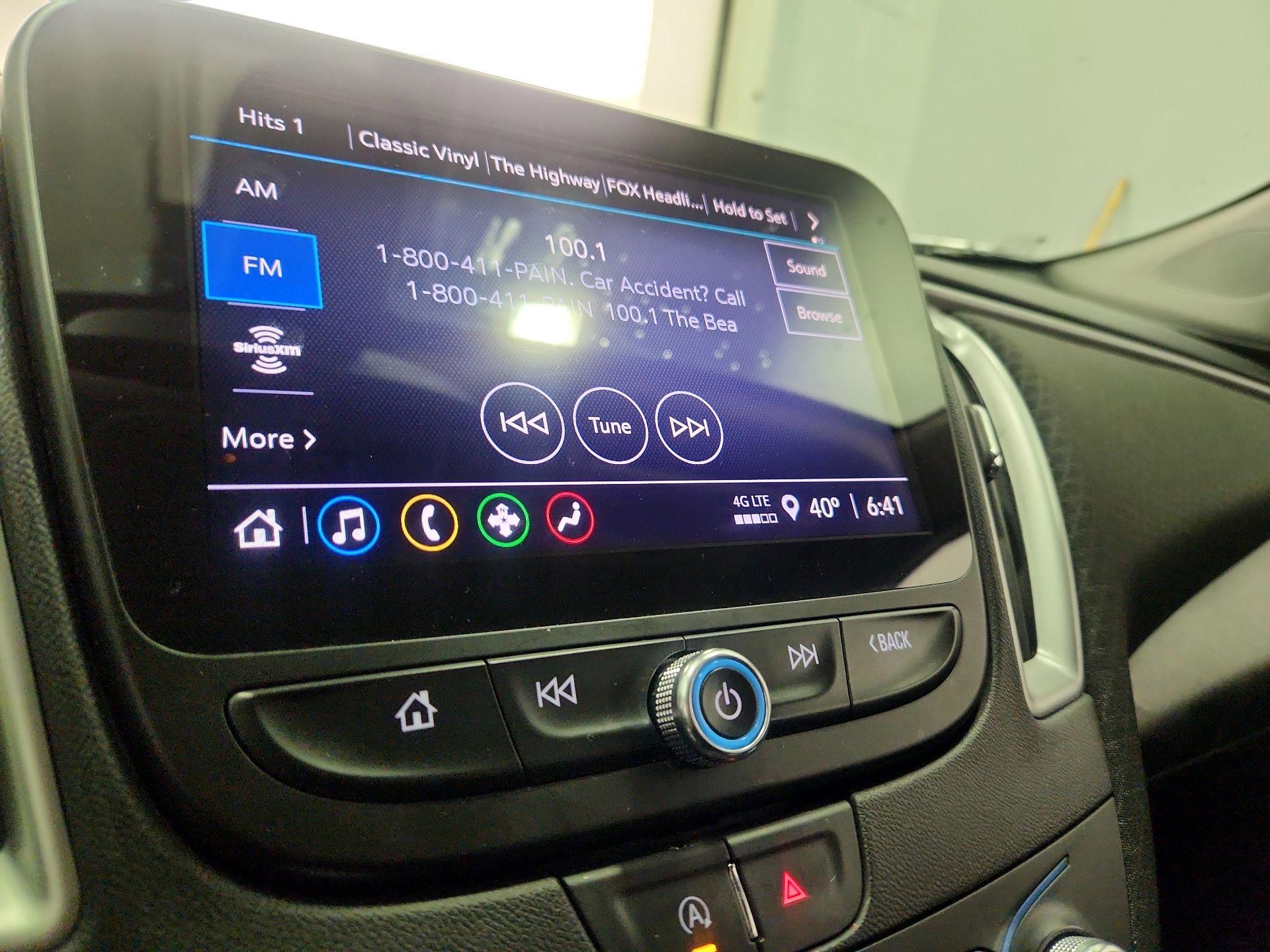 Thumbnail: 2022 Chevrolet Malibu - 15