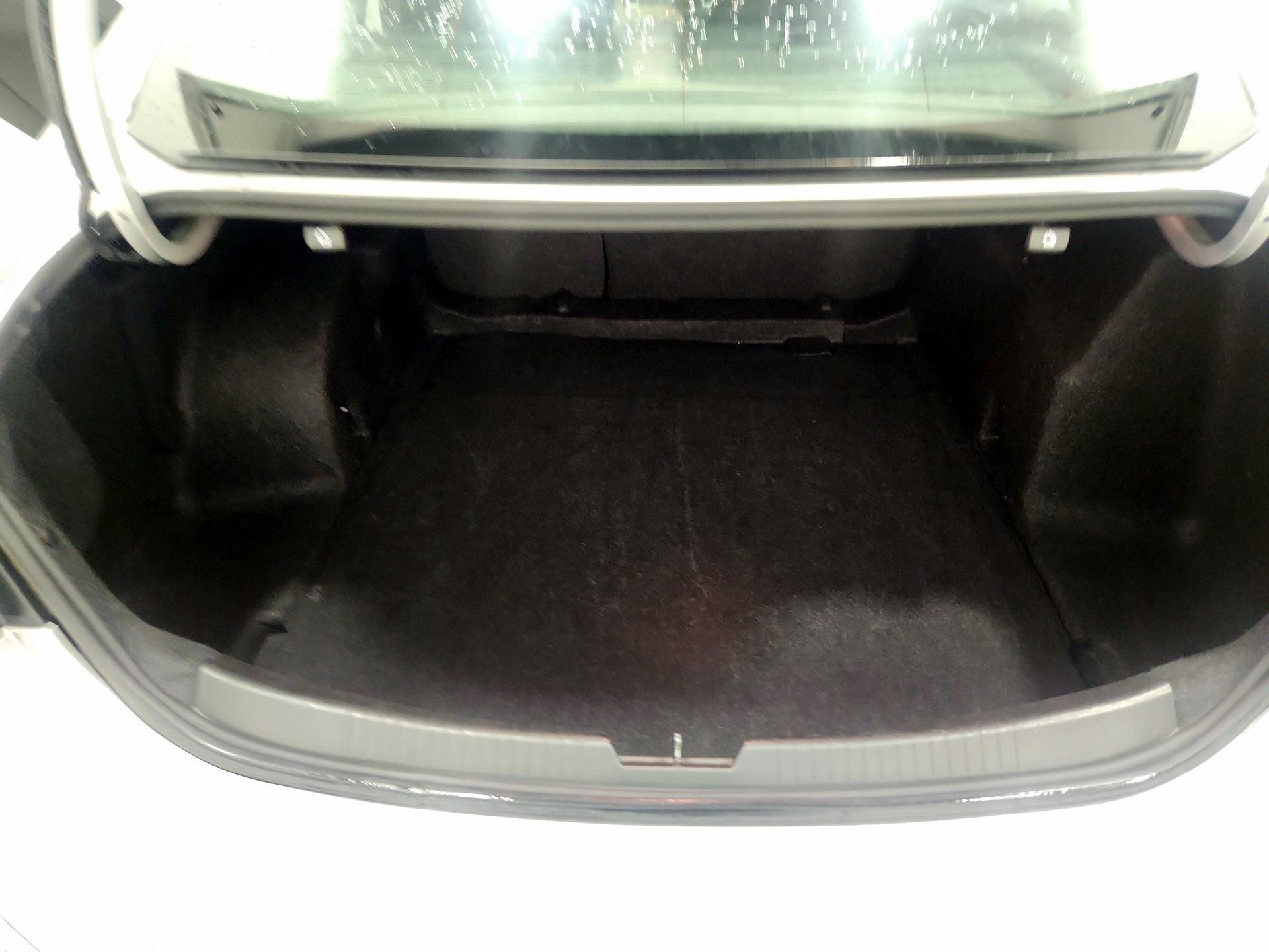 Thumbnail: 2022 Chevrolet Malibu - 20