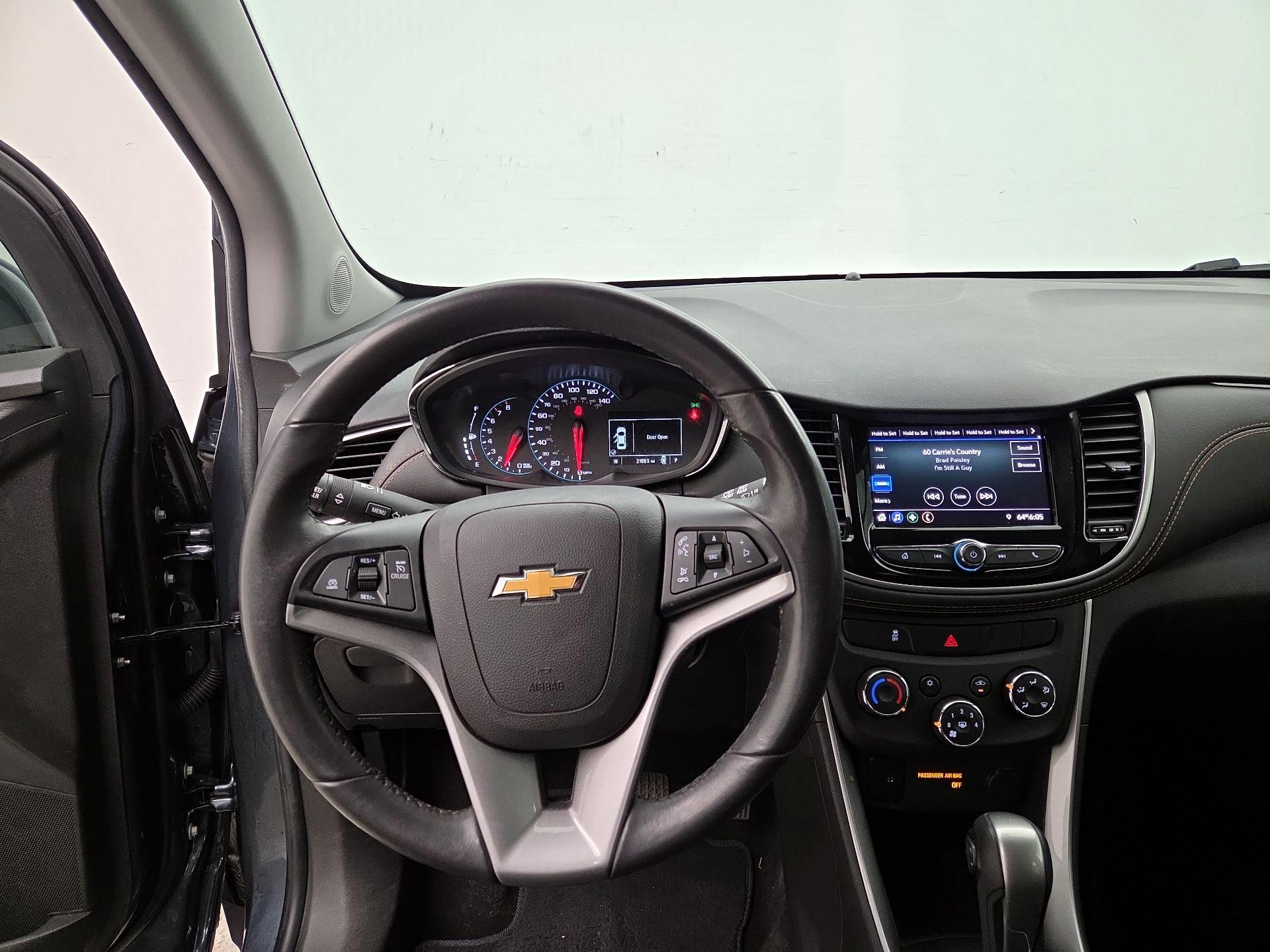 Thumbnail: 2022 Chevrolet Trax - 9