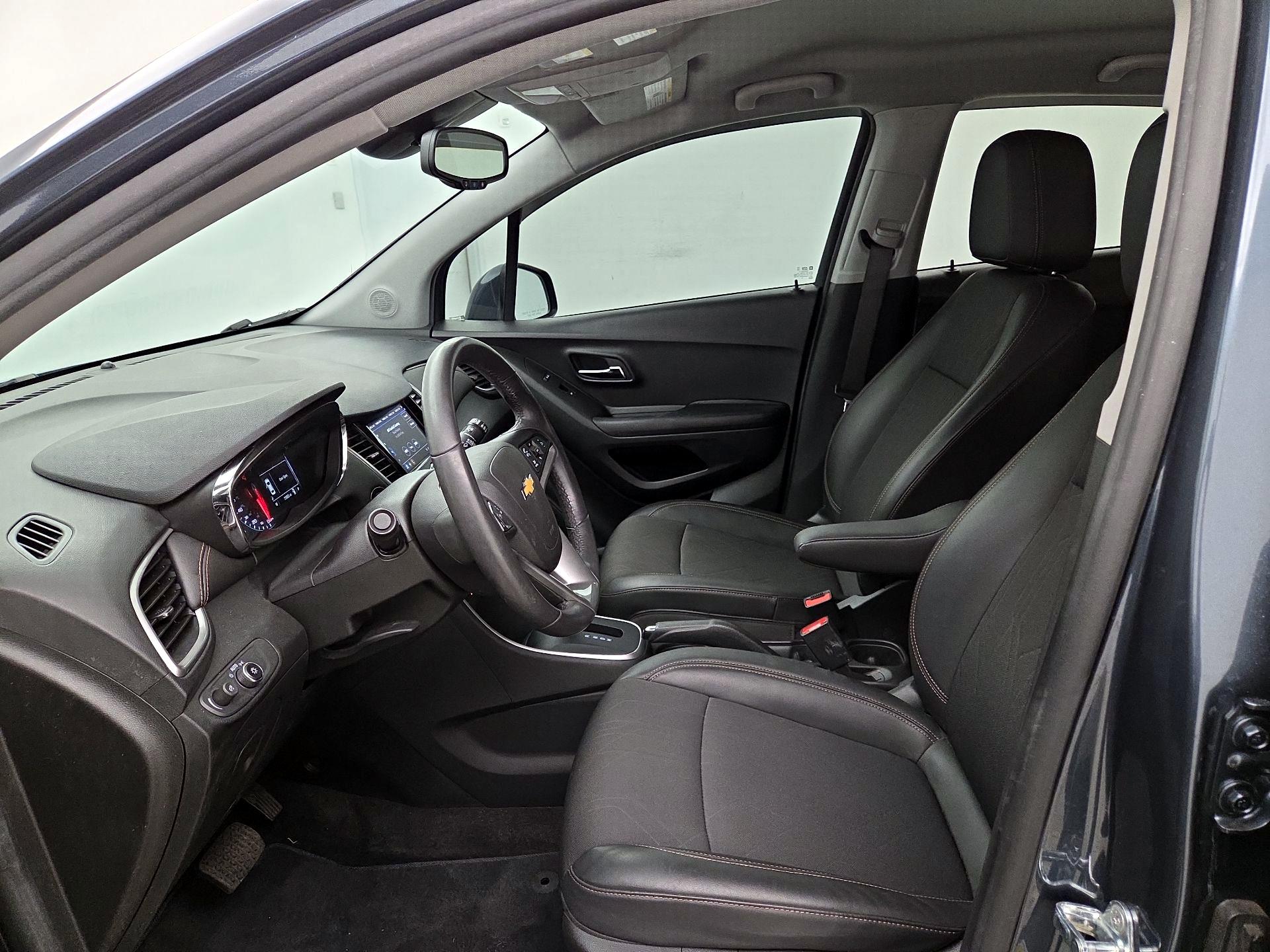 Thumbnail: 2022 Chevrolet Trax - 11