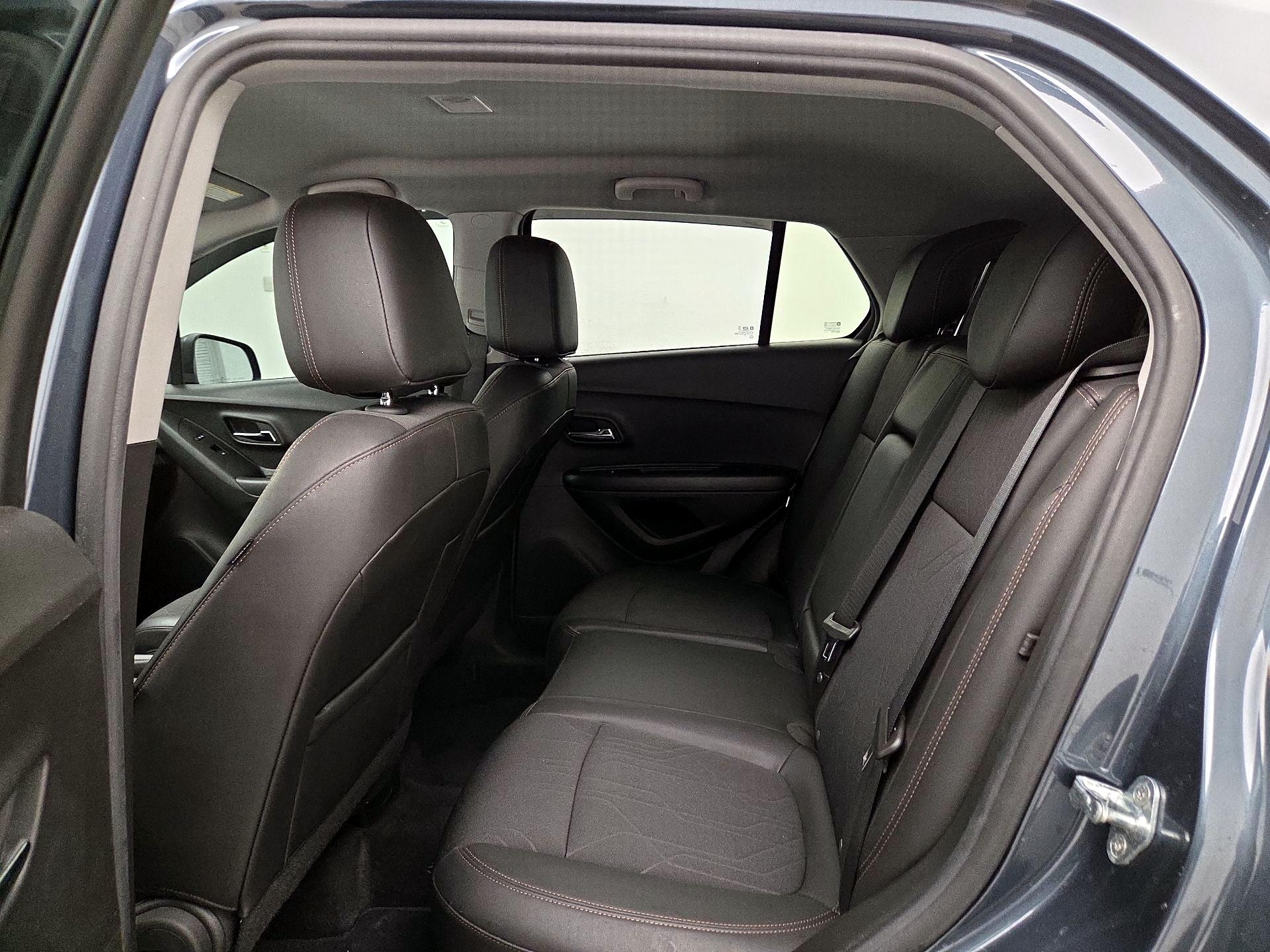 Thumbnail: 2022 Chevrolet Trax - 18