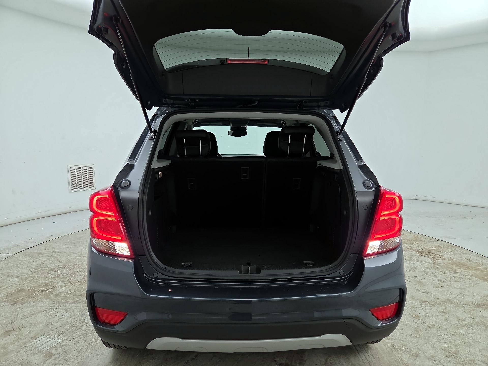 Thumbnail: 2022 Chevrolet Trax - 19