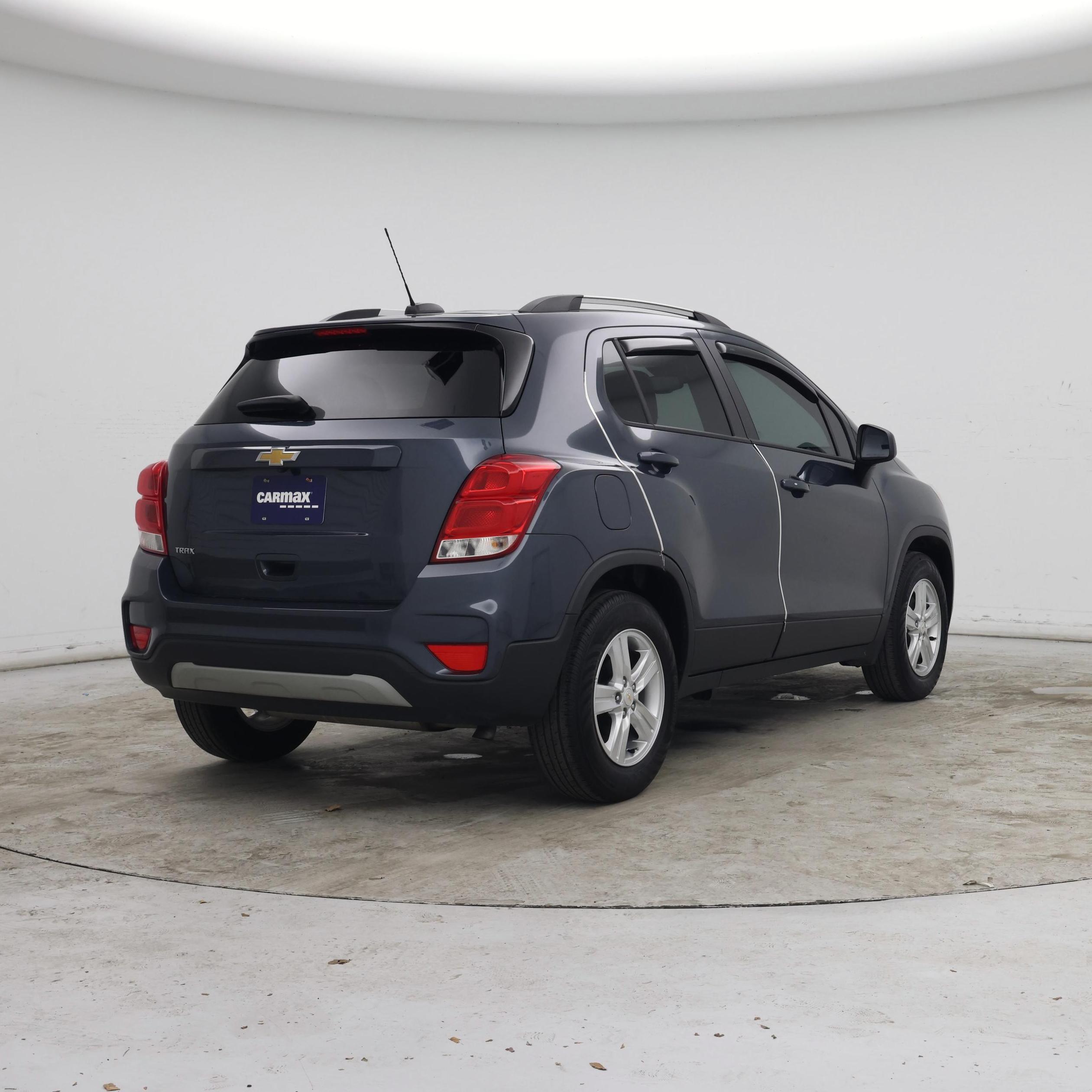 Thumbnail: 2022 Chevrolet Trax - 8