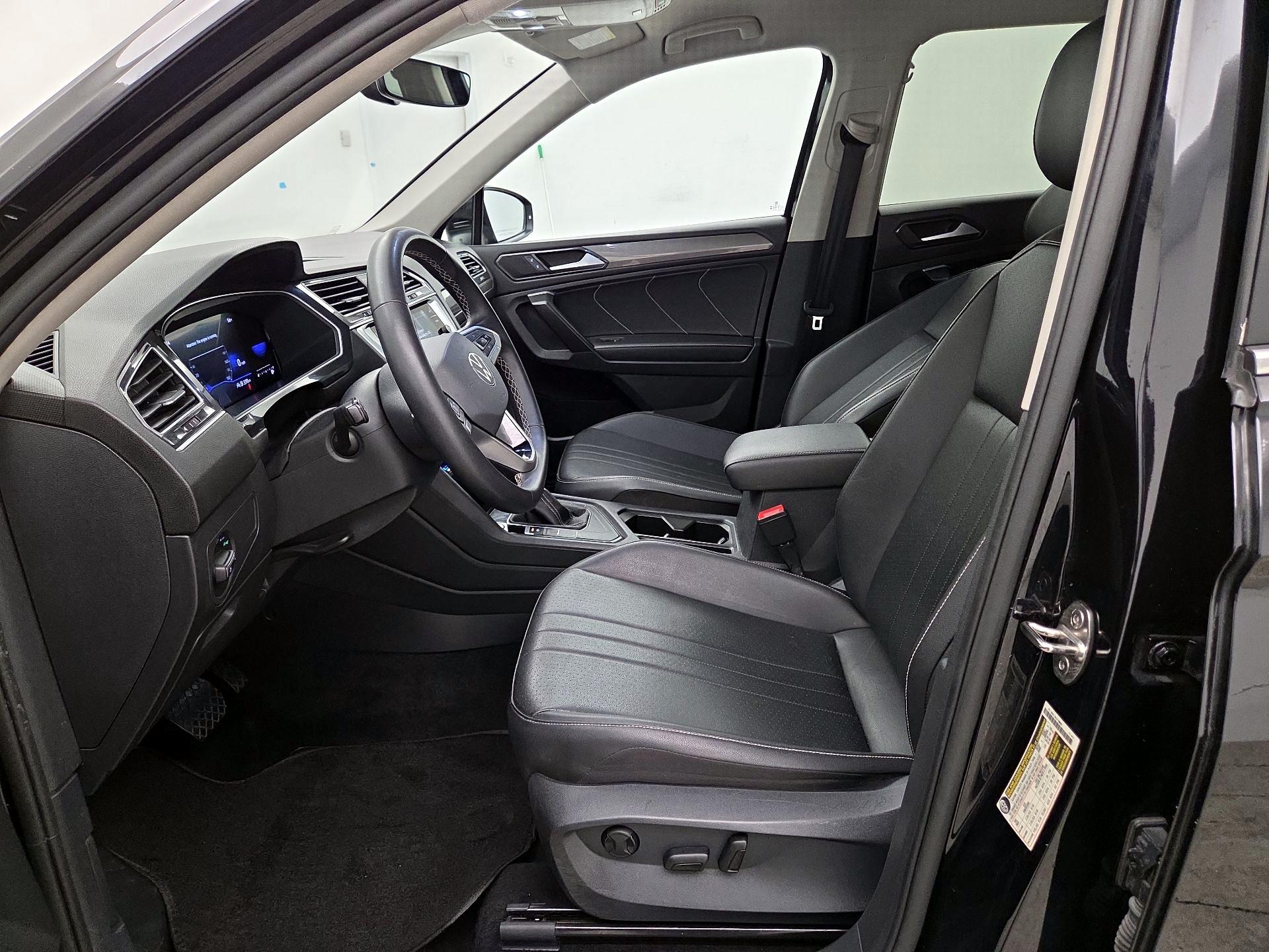 Thumbnail: 2024 Volkswagen Tiguan - 11