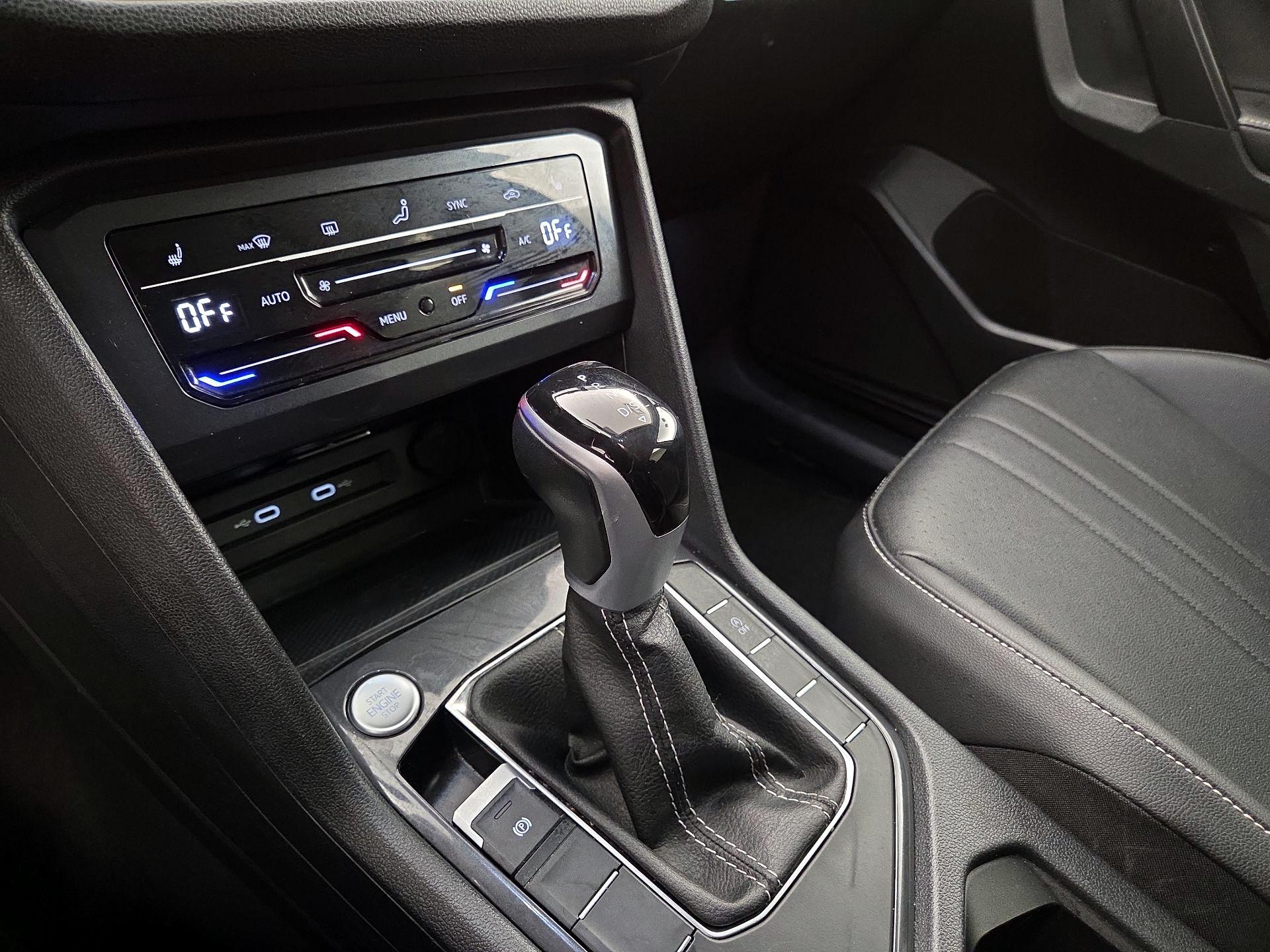 Thumbnail: 2024 Volkswagen Tiguan - 17