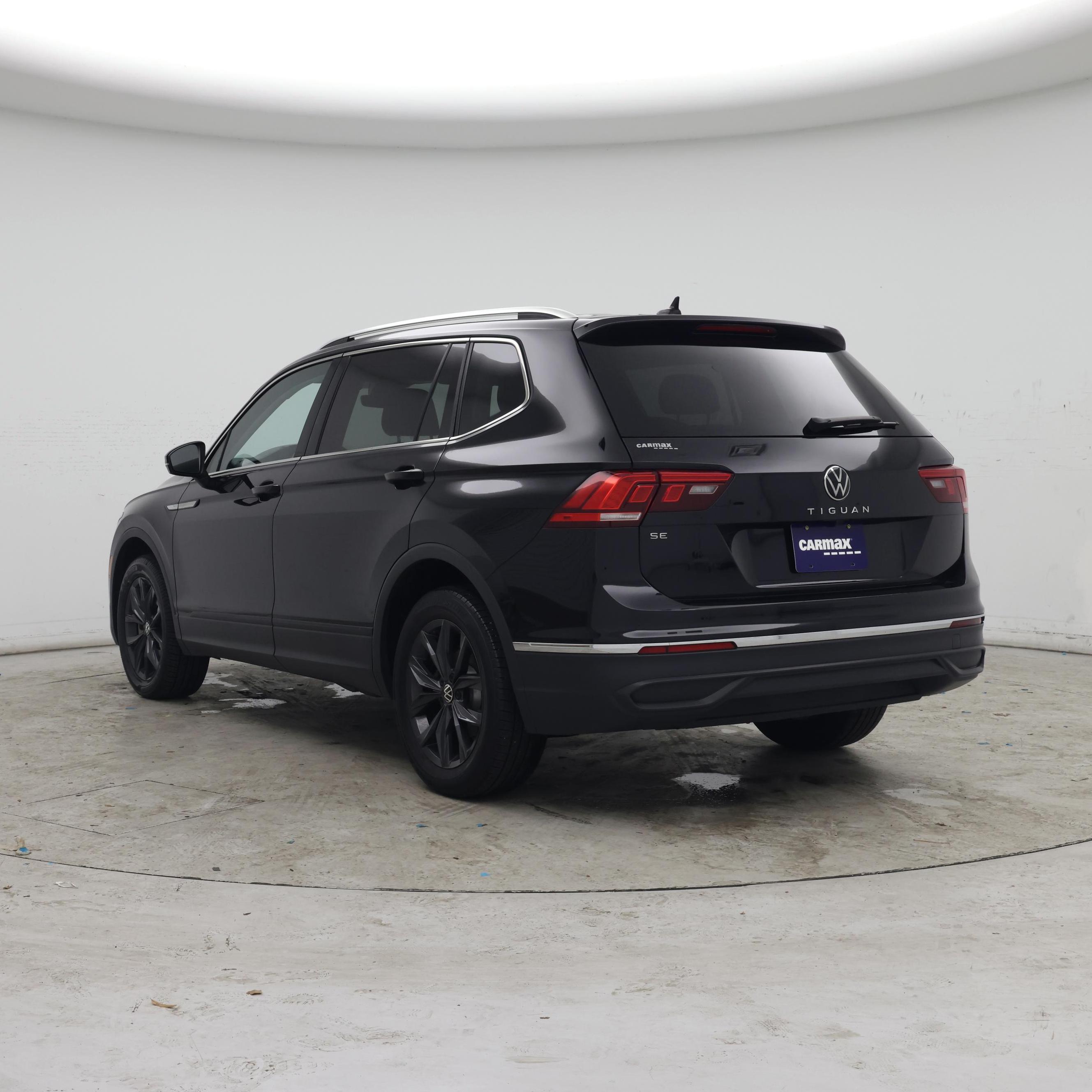 Thumbnail: 2024 Volkswagen Tiguan - 2