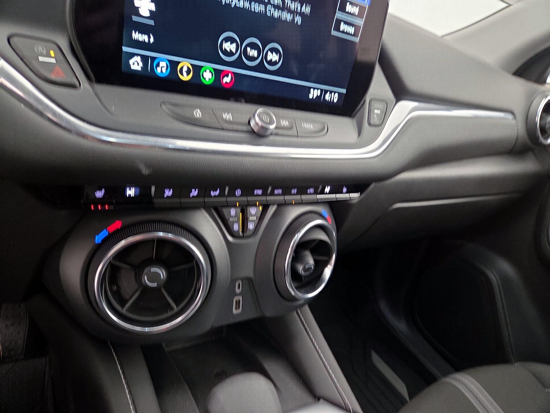 Thumbnail: 2024 Chevrolet Blazer - 16